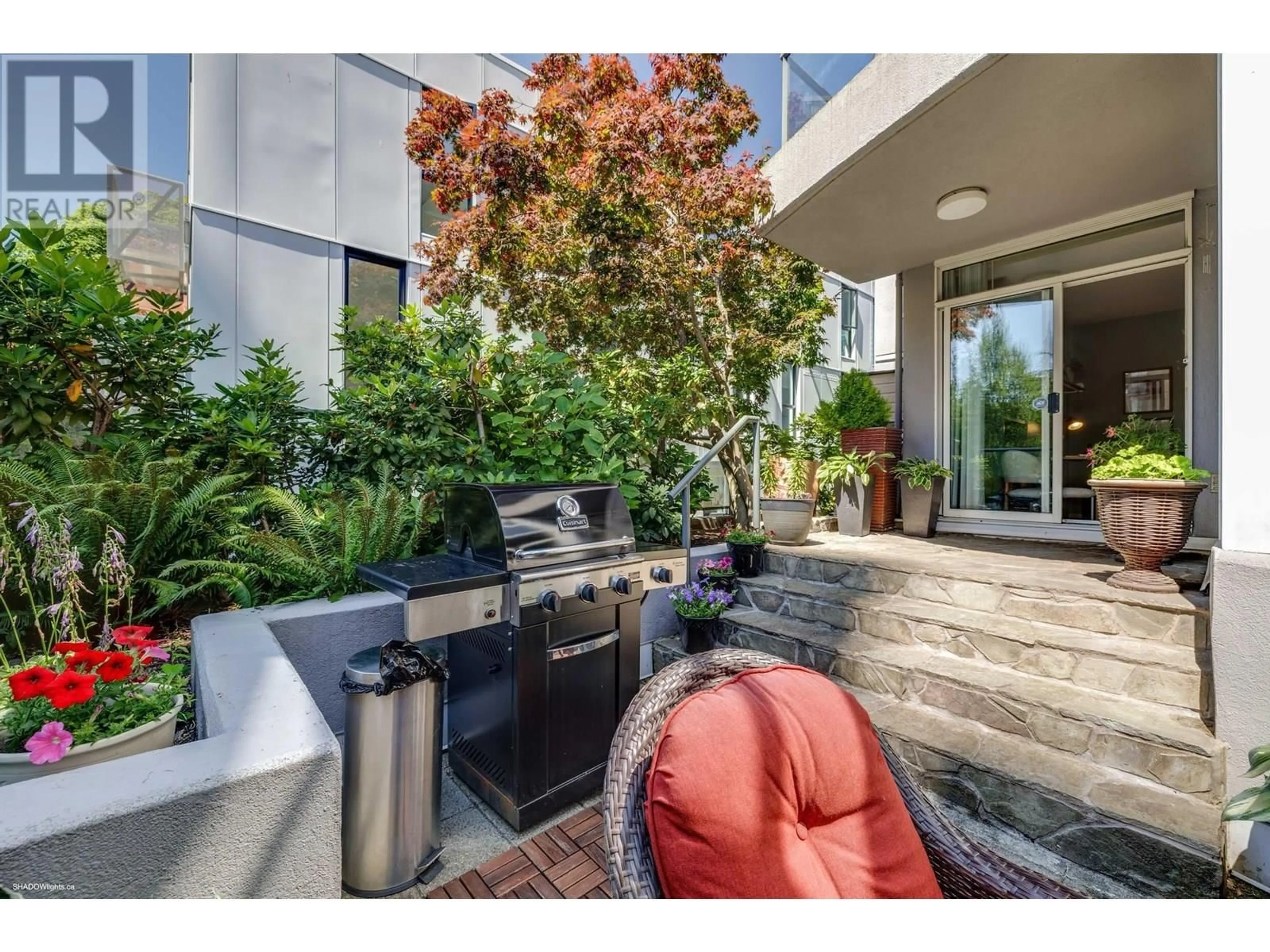 Patio, street for 204 - 1272 COMOX STREET, Vancouver British Columbia V6E1K7