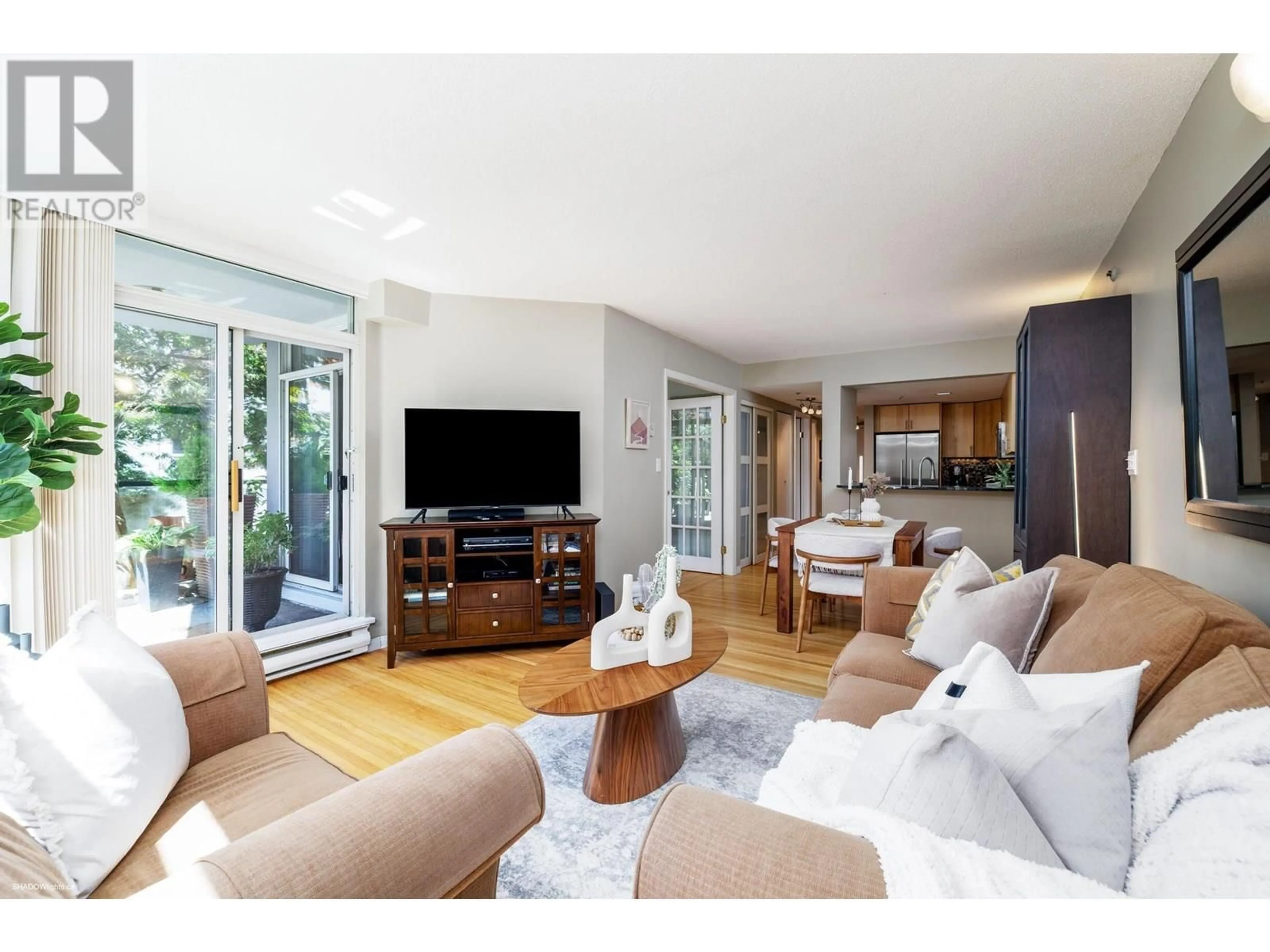 Living room with furniture, unknown for 204 - 1272 COMOX STREET, Vancouver British Columbia V6E1K7