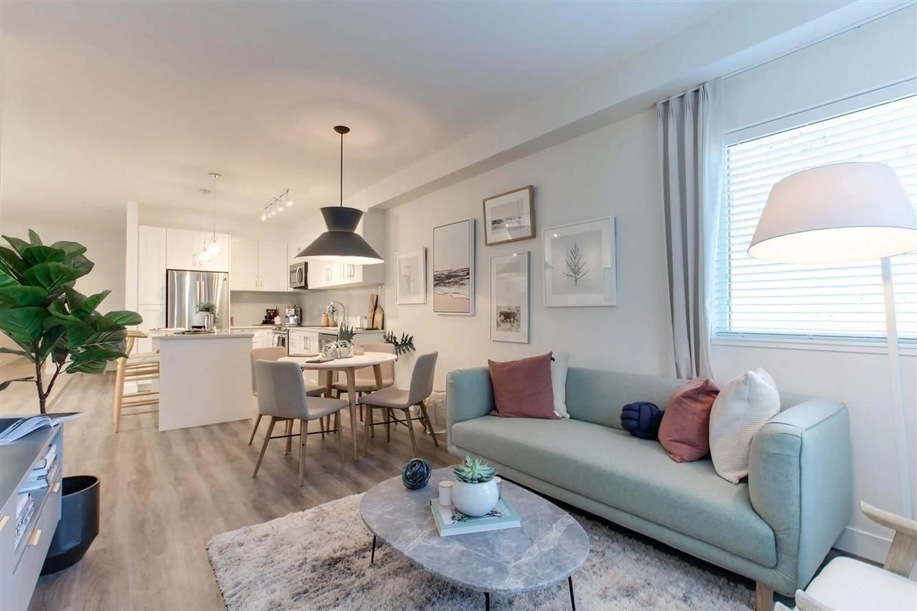 Living room with furniture, unknown for 203 - 20356 72B, Langley British Columbia V2Y4J9