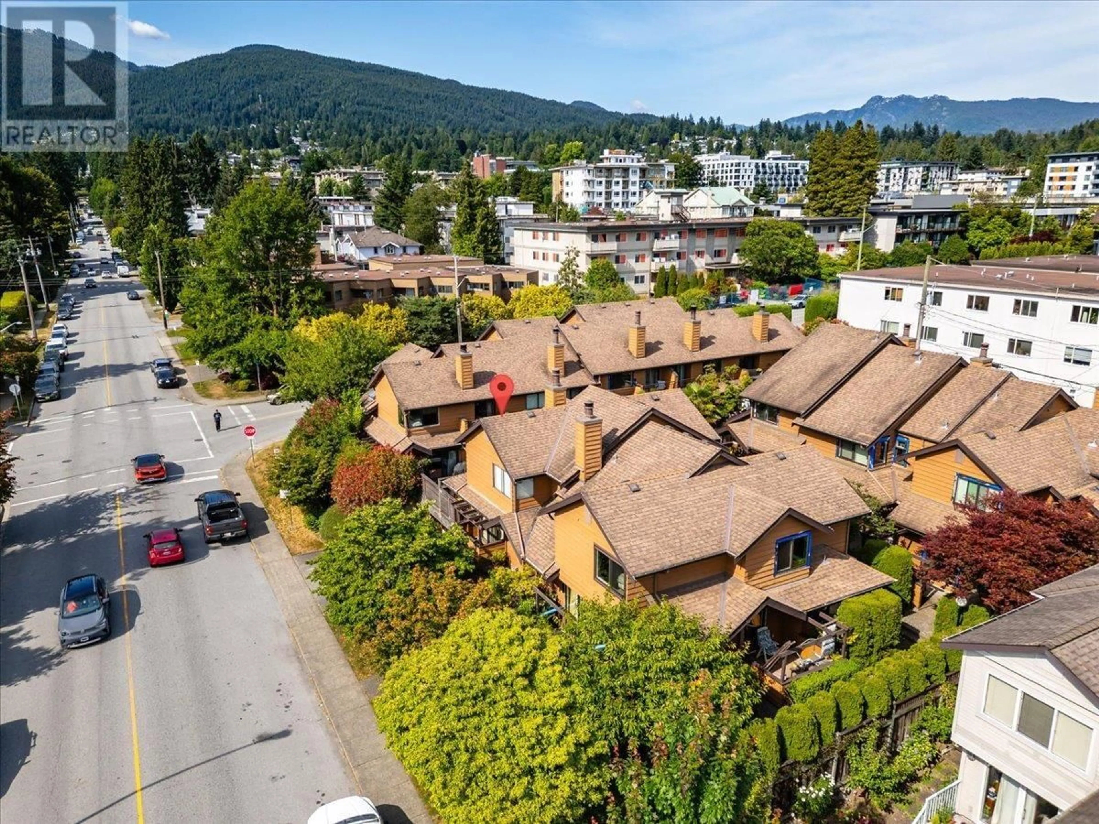 A pic from outside/outdoor area/front of a property/back of a property/a pic from drone, mountain view for 1842 CHESTERFIELD AVENUE, North Vancouver British Columbia V7M2P3