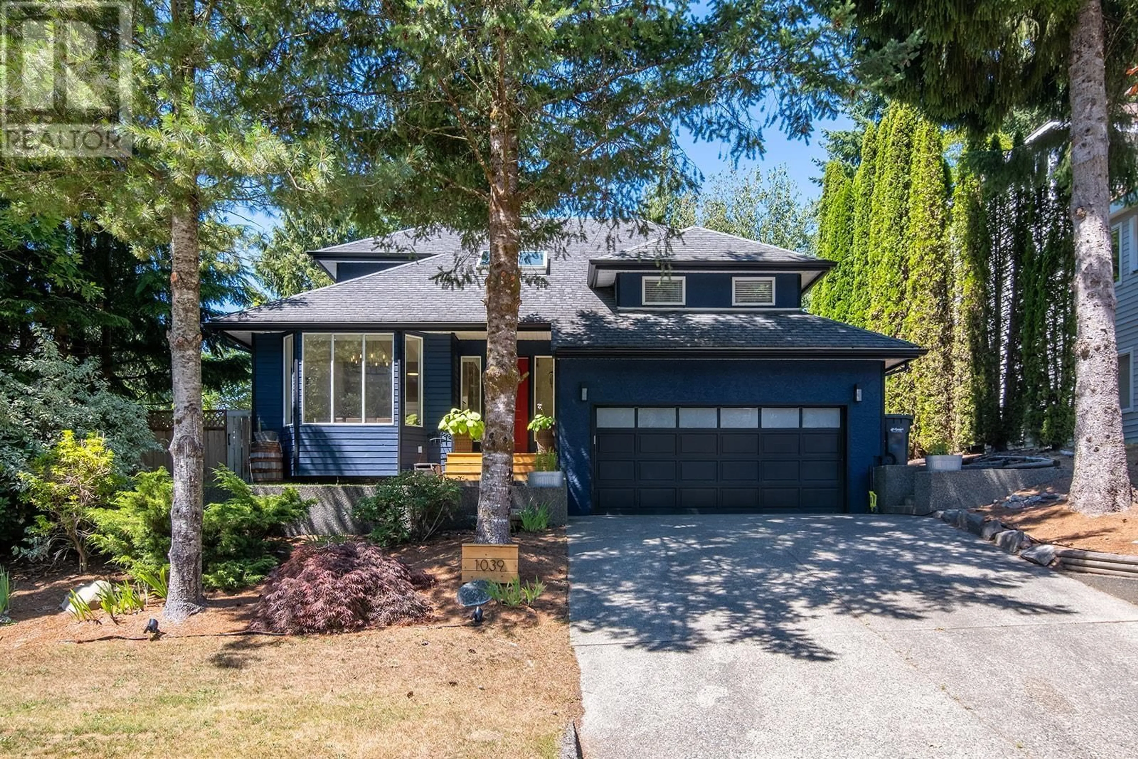 Home with brick exterior material, street for 1039 TOBERMORY WAY, Squamish British Columbia V0N3G0
