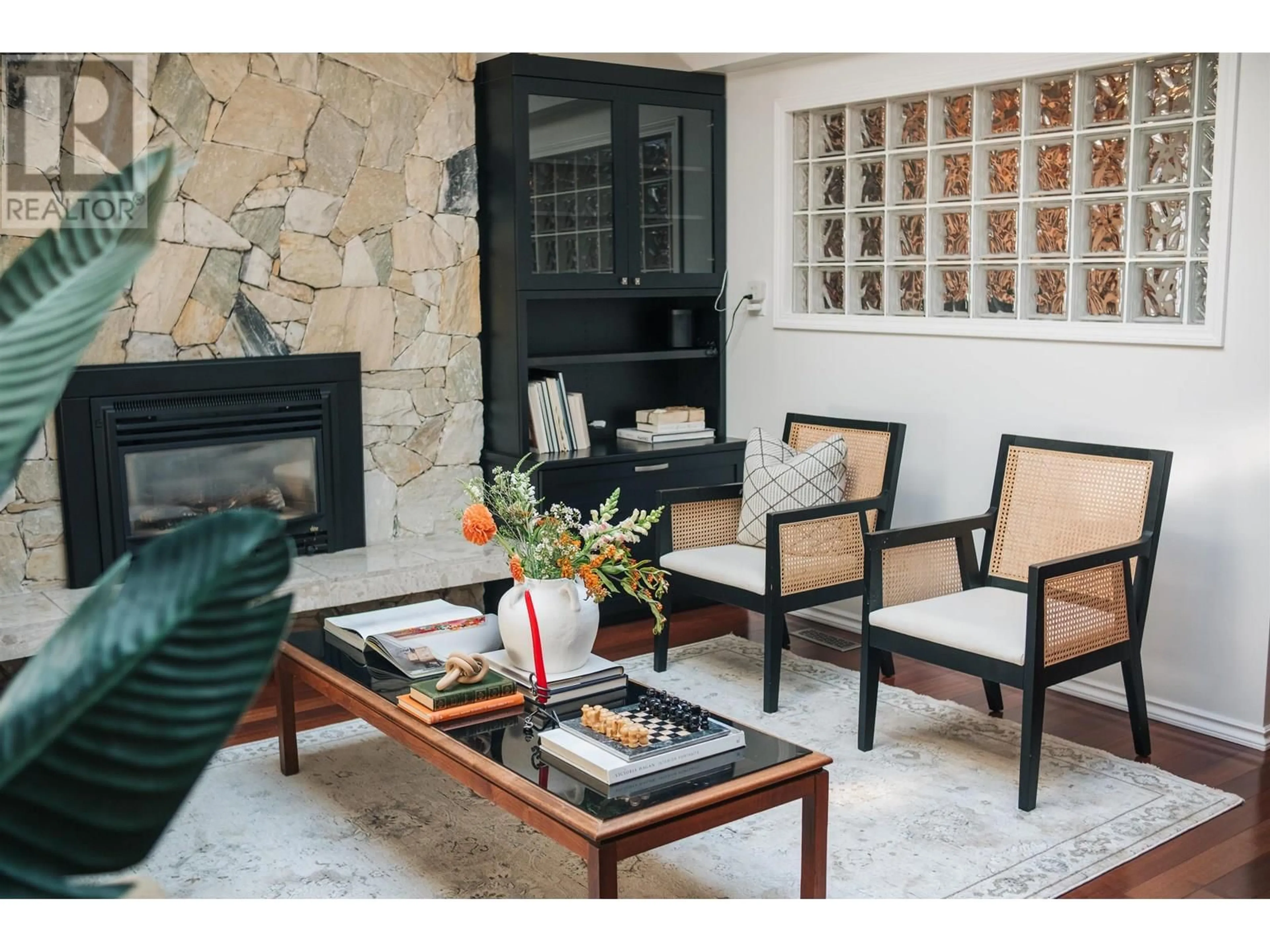 Living room with furniture, ceramic/tile floor for 667 LAKESHORE DRIVE, Coquitlam British Columbia V3J5E5