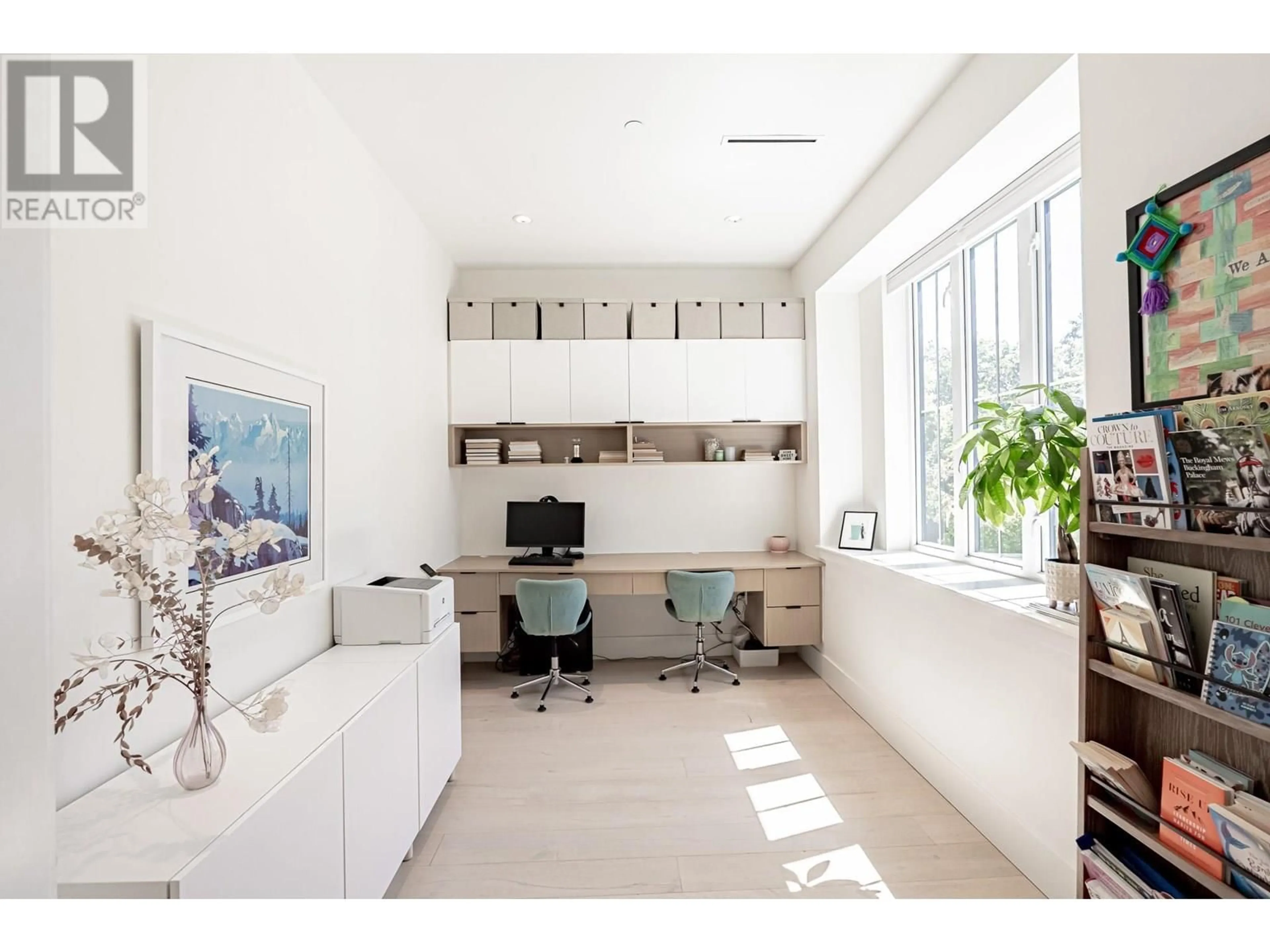 Contemporary bathroom, ceramic/tile floor for 3123 16TH AVENUE, Vancouver British Columbia V6K3C9