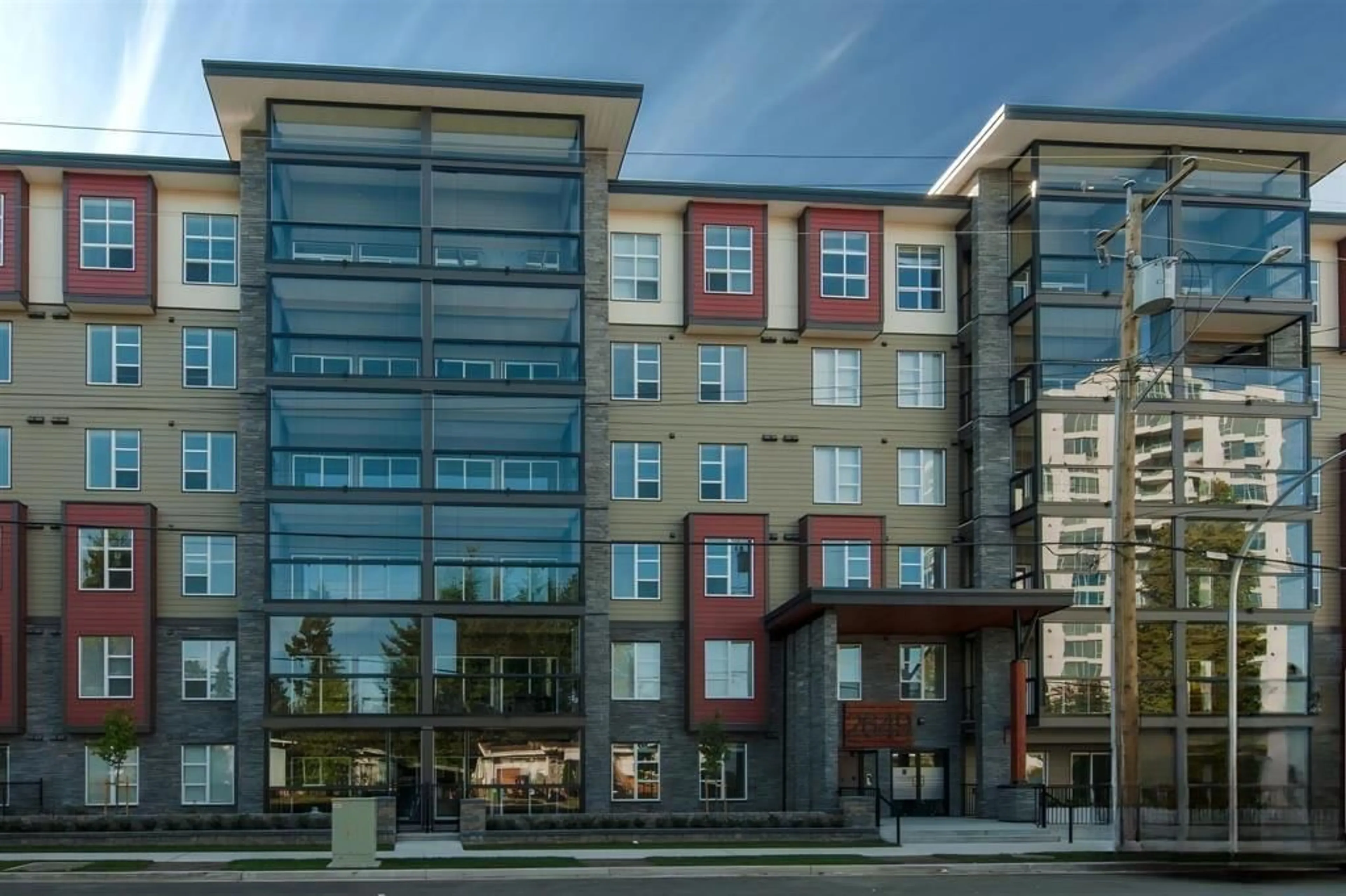 Patio, building for 605 - 2649 JAMES, Abbotsford British Columbia V2T3L6