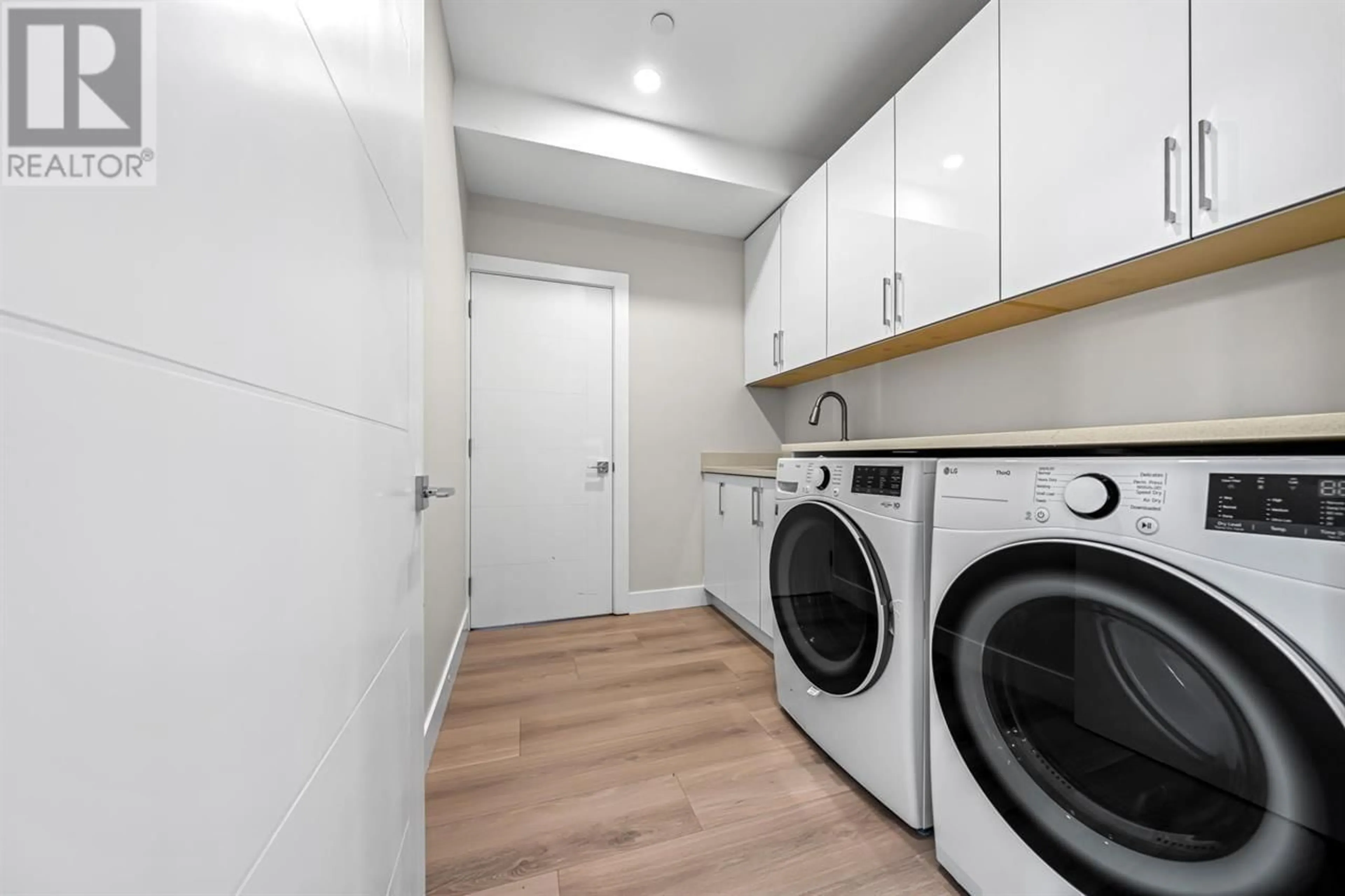 Laundry room for 12266 FLURY DRIVE, Richmond British Columbia V6V1H5