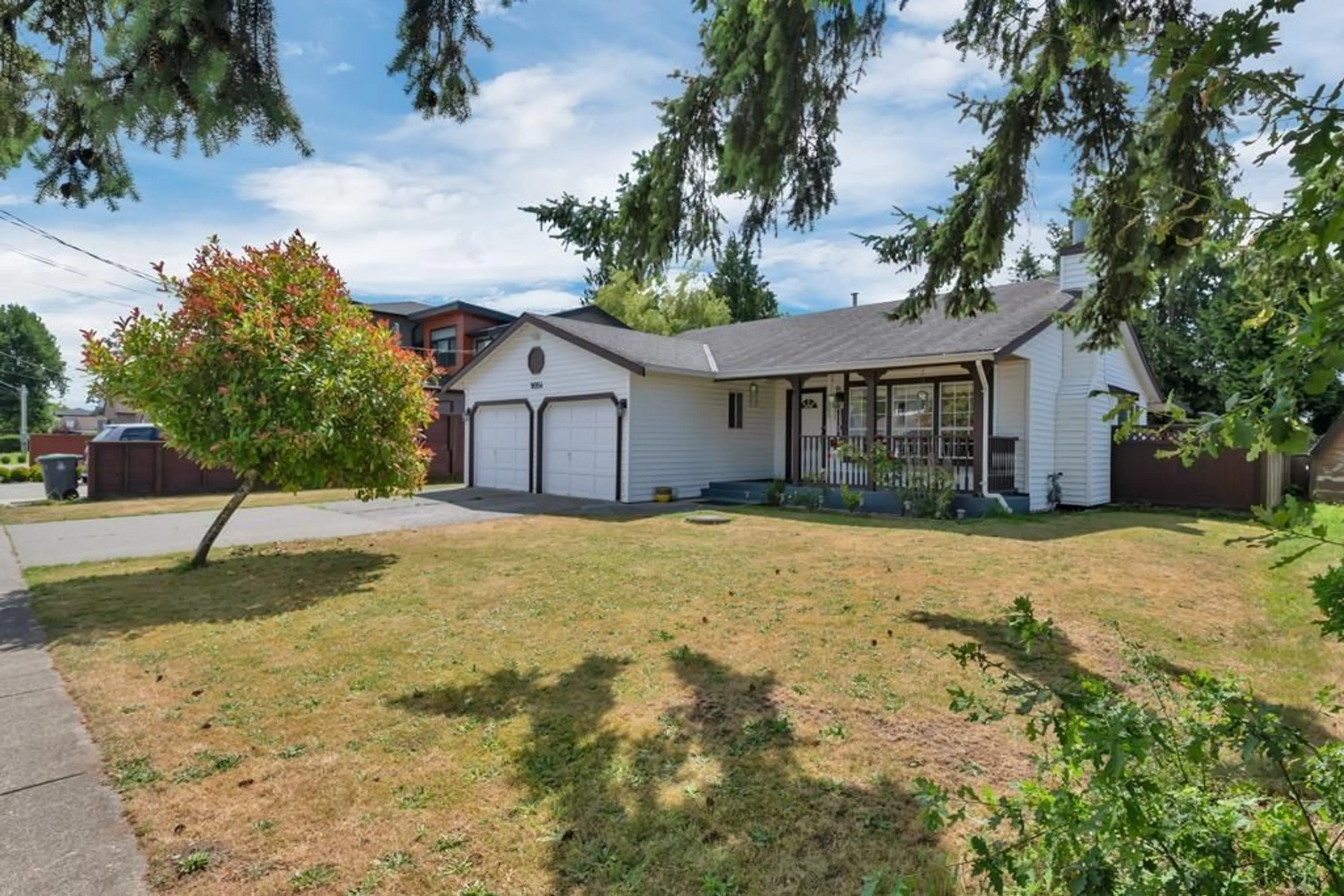 A pic from outside/outdoor area/front of a property/back of a property/a pic from drone, street for 16954 60, Surrey British Columbia V3S1T2
