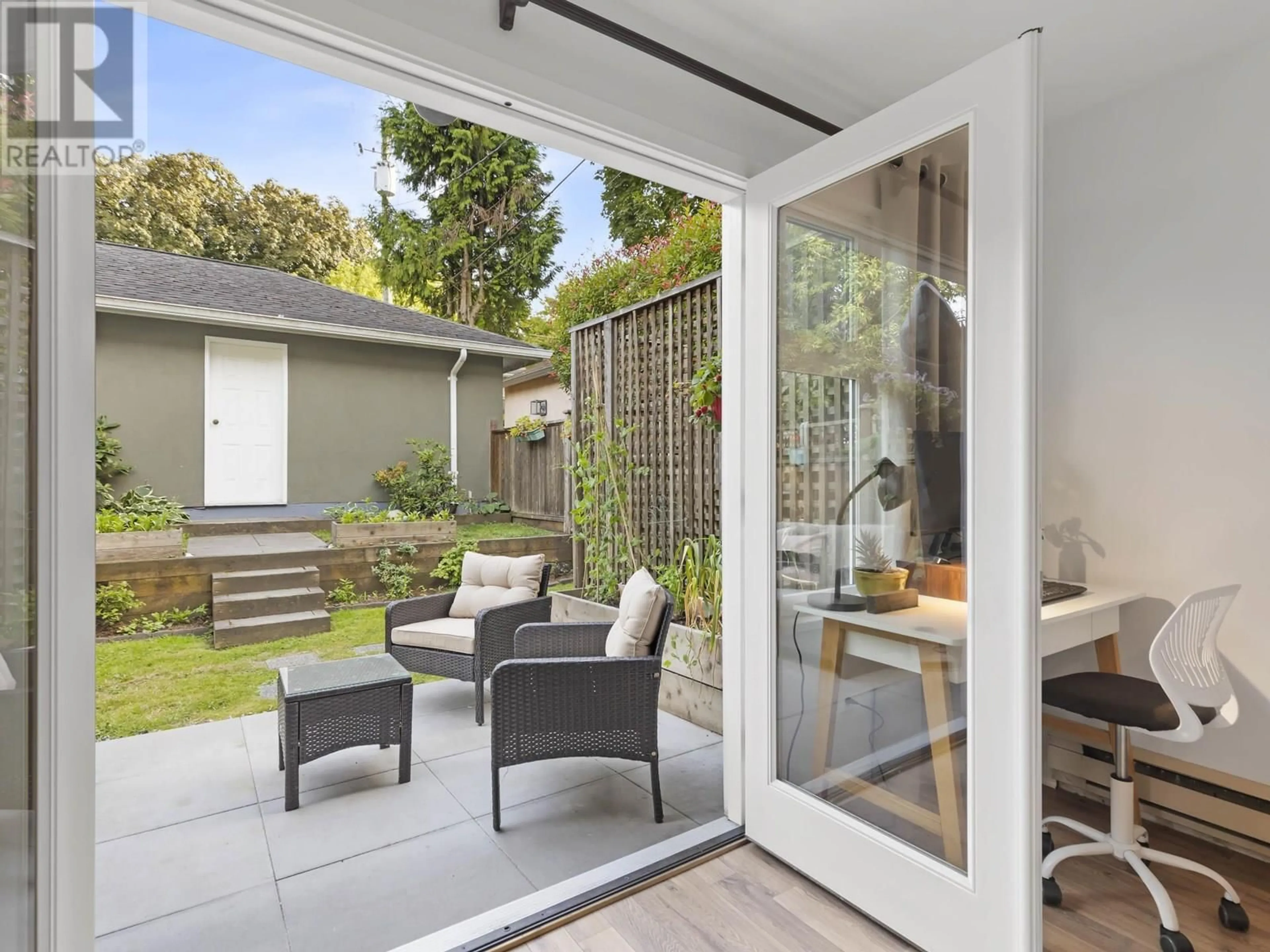 Patio, street for 1858 10TH AVENUE, Vancouver British Columbia V6J2A7