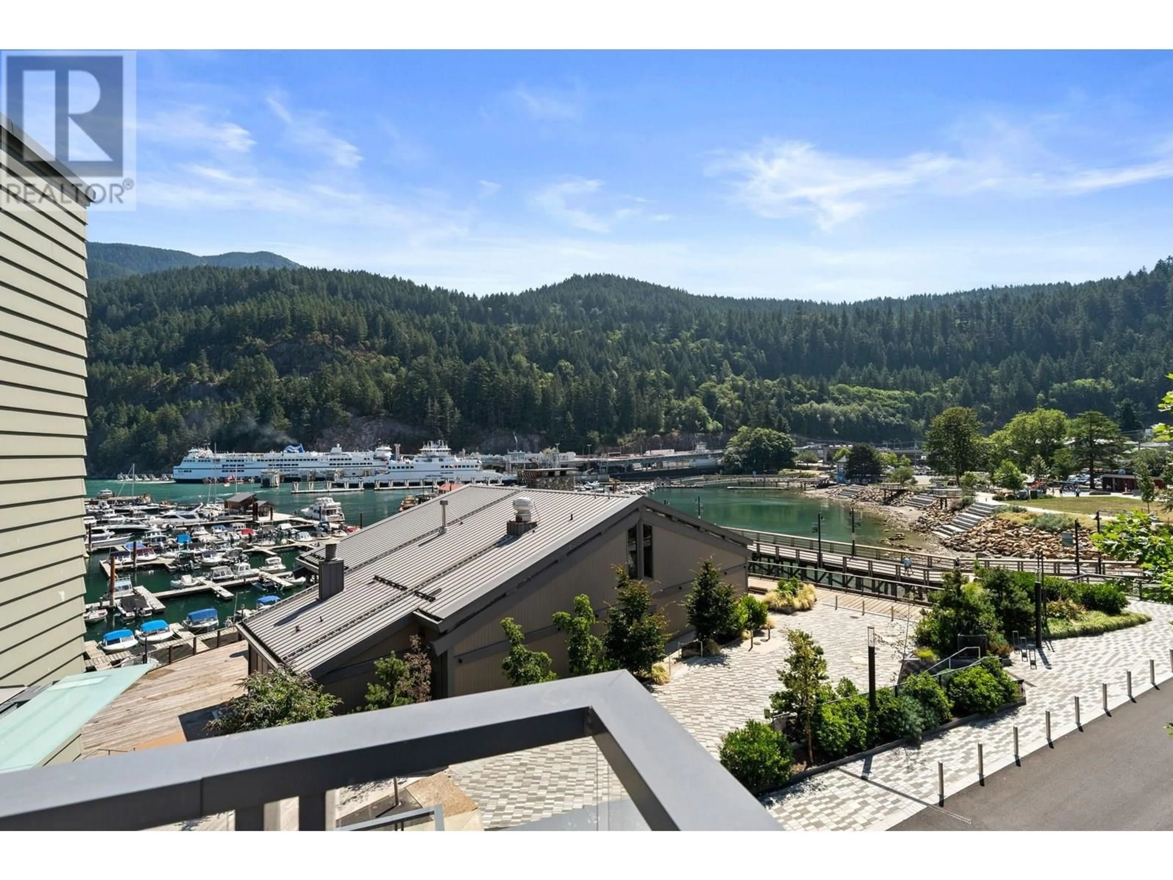 Patio, mountain view for 309 - 6707 NELSON AVENUE, West Vancouver British Columbia V7W0A4