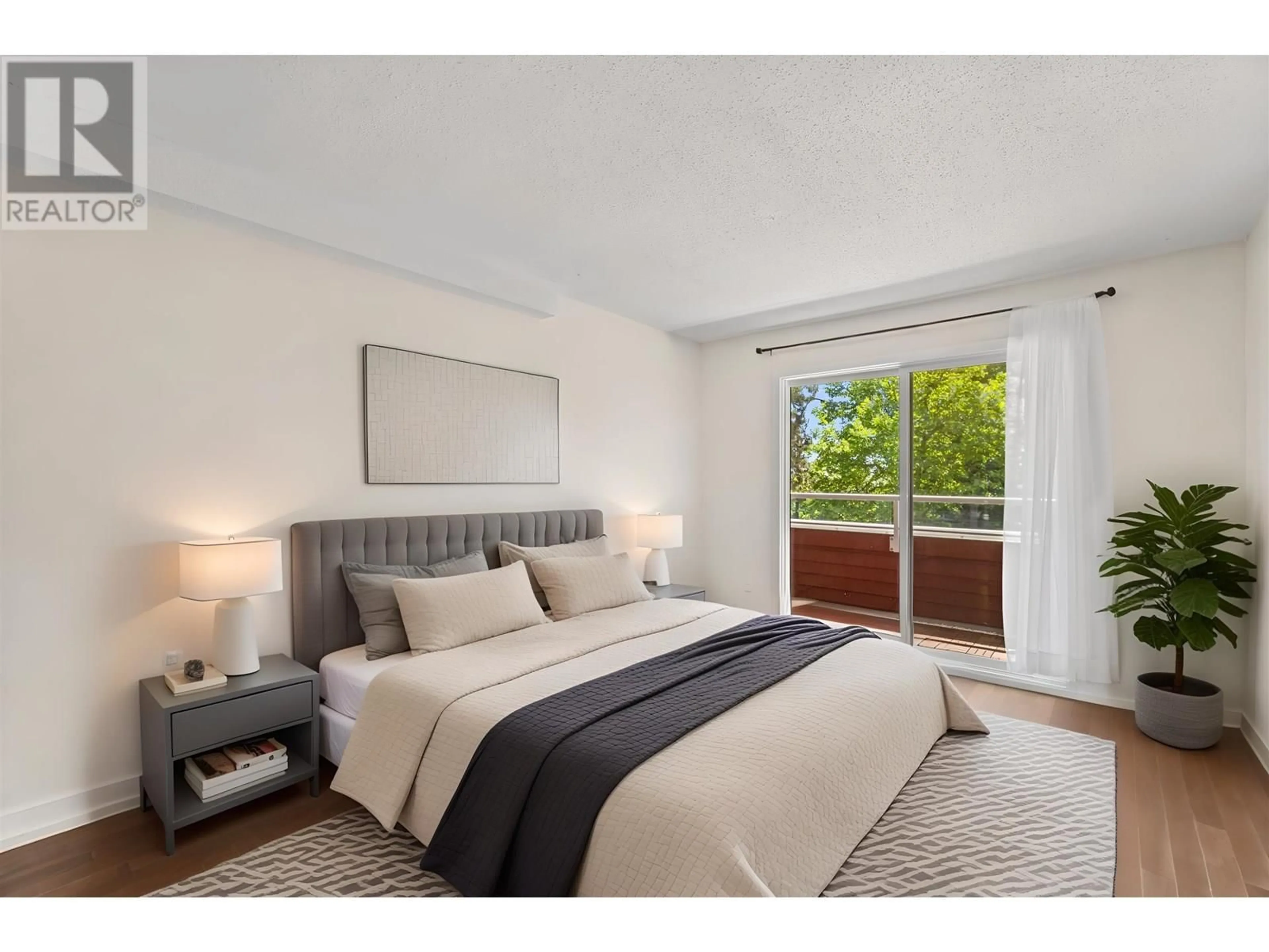 Bedroom with bed, unknown for 202 - 250 1ST STREET, North Vancouver British Columbia V7M1B4