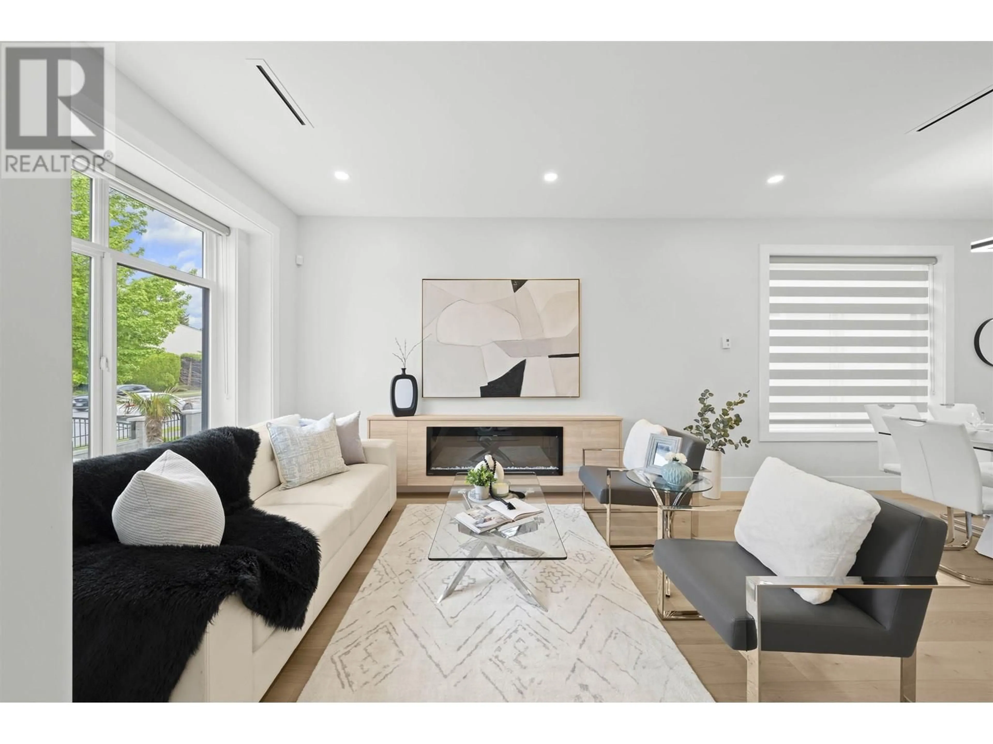 Living room with furniture, unknown for 3498 49TH AVENUE, Vancouver British Columbia V5S1M2