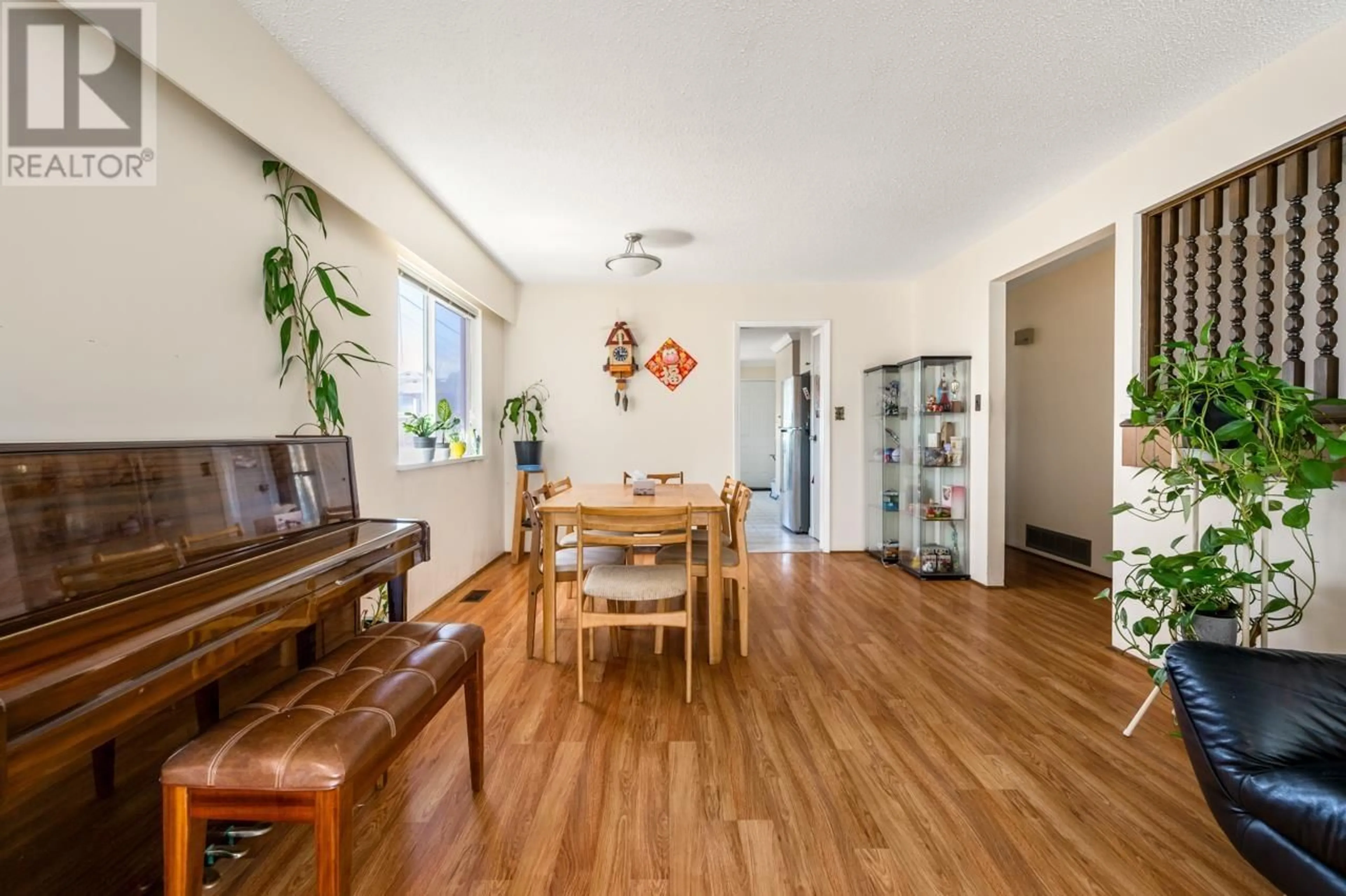 Unknown for 6205 KIRKLAND STREET, Vancouver British Columbia V5S3P8