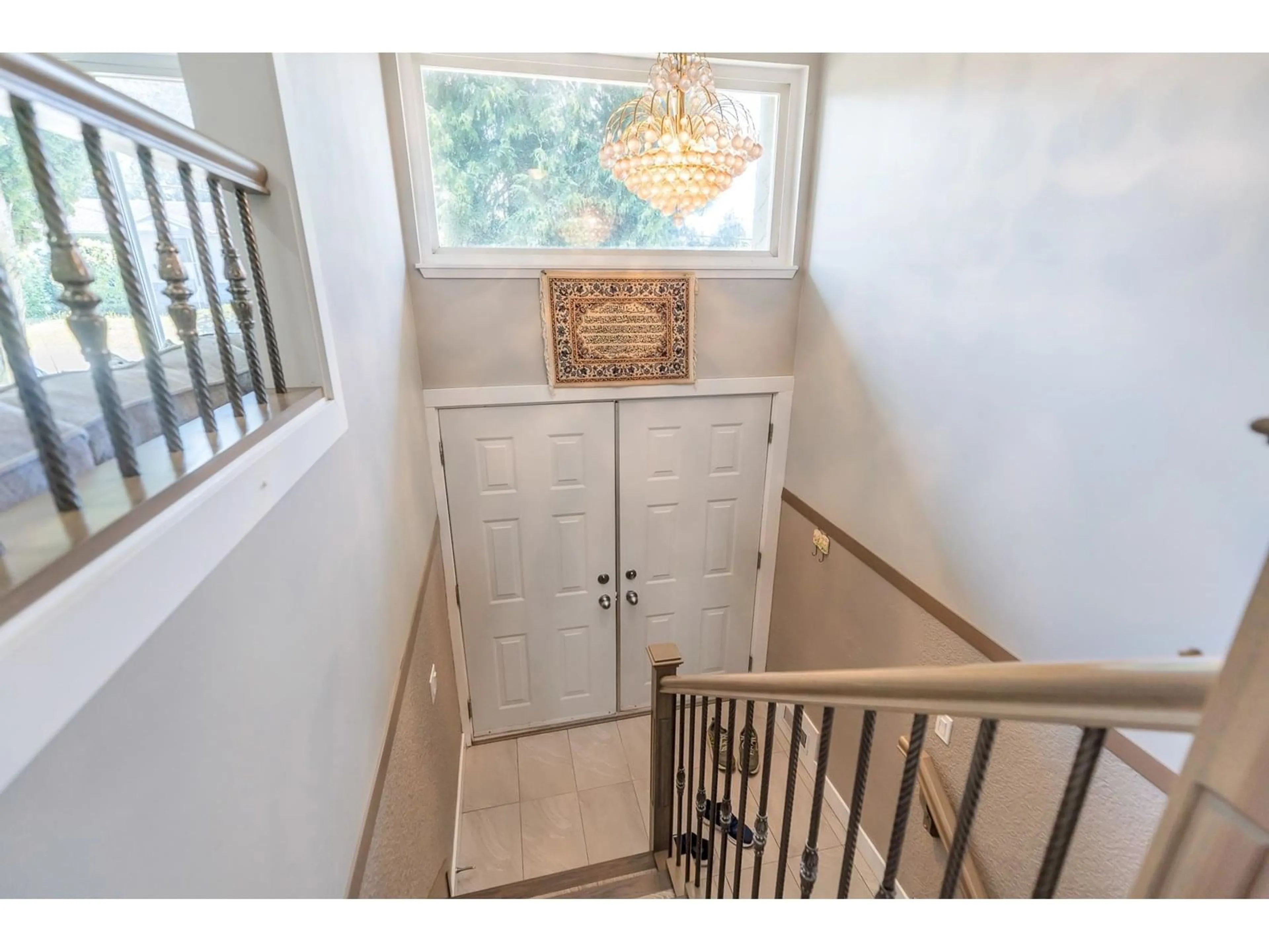 Indoor entryway for 11415 87, Delta British Columbia V4C2Z6