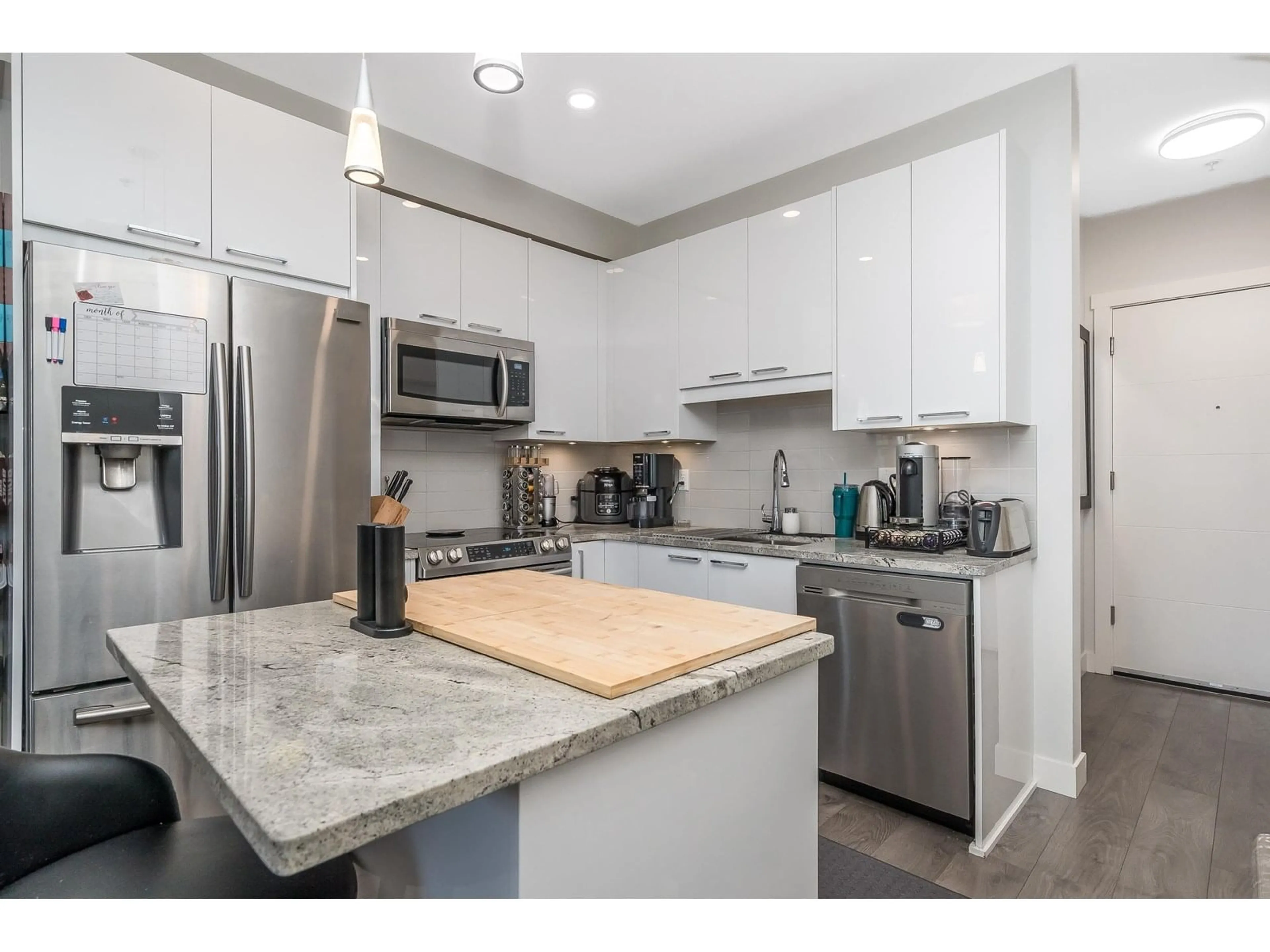 Open concept kitchen, ceramic/tile floor for 212 - 20686 EASTLEIGH, Langley British Columbia V3A0M4
