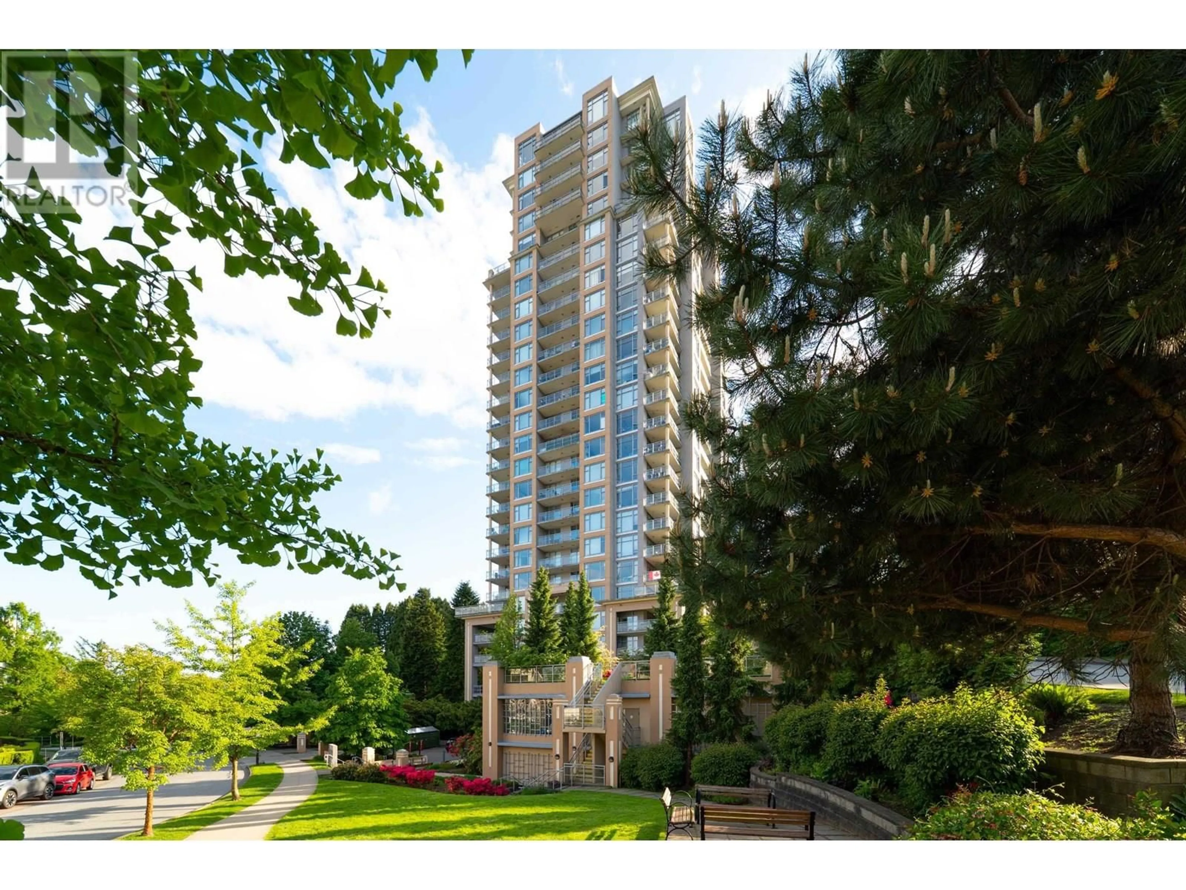 Indoor foyer for 608 - 280 ROSS DRIVE, New Westminster British Columbia V3L0C2