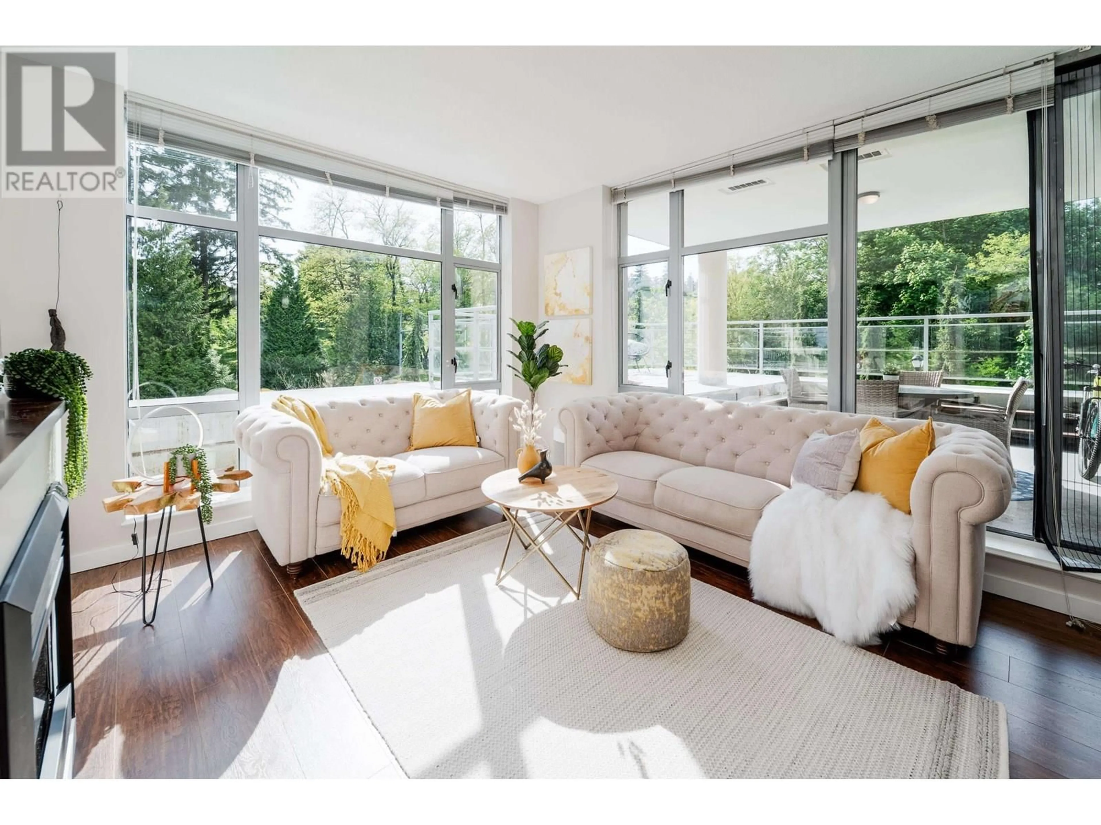 Living room with furniture, unknown for 608 - 280 ROSS DRIVE, New Westminster British Columbia V3L0C2