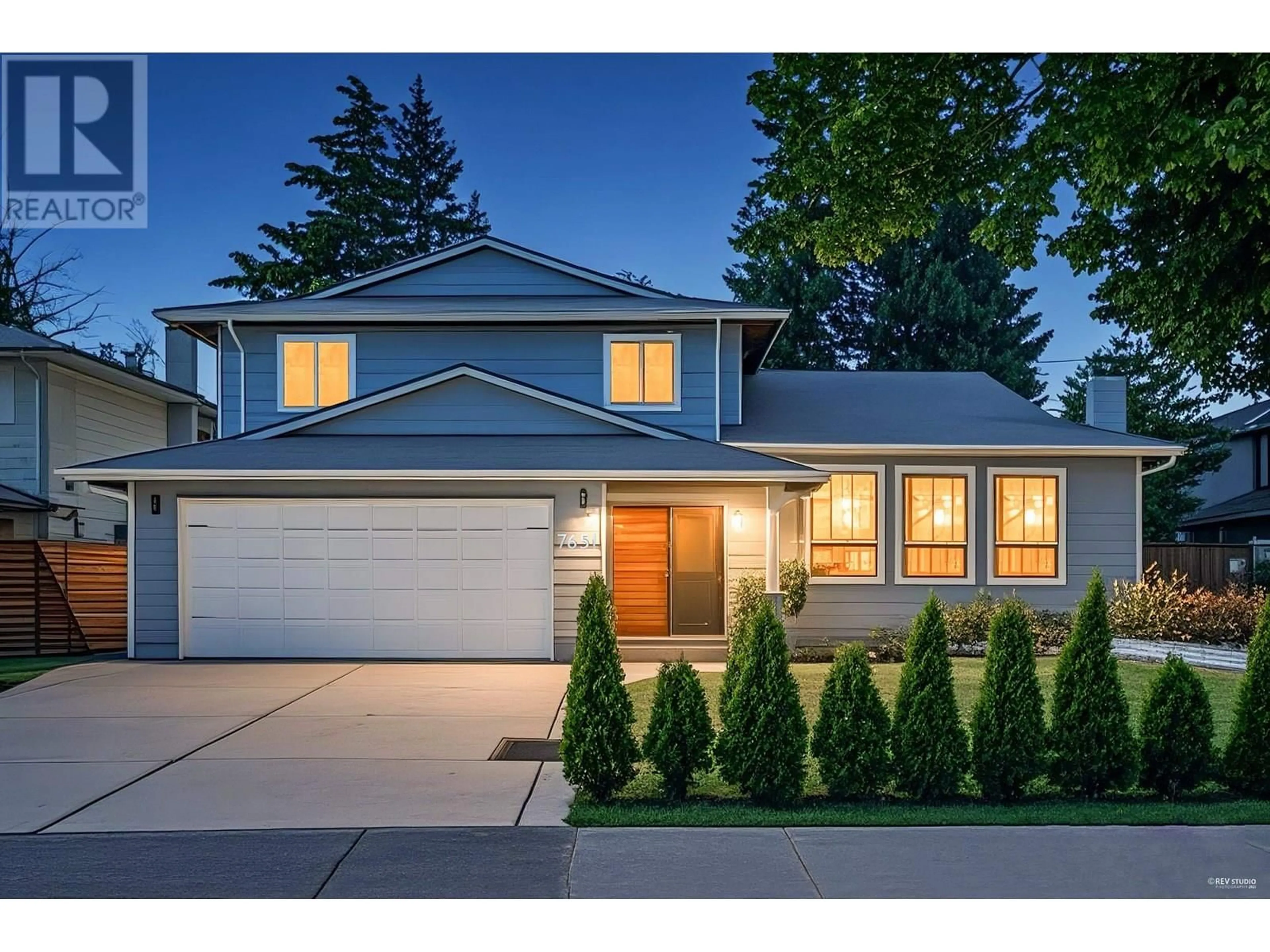 Home with vinyl exterior material, street for 7651 FROBISHER DRIVE, Richmond British Columbia V7C4P8