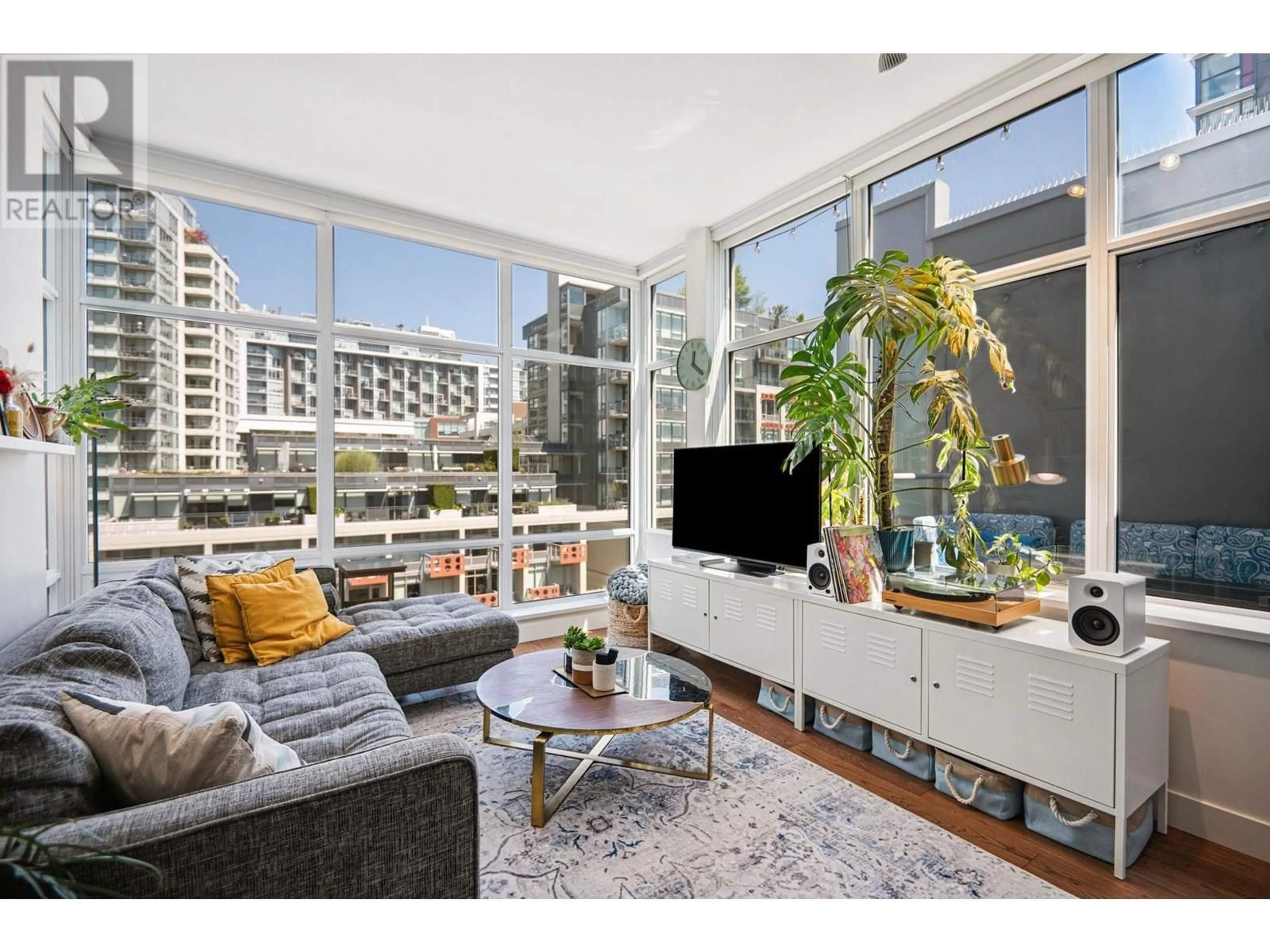 Living room with furniture, unknown for 713 - 108 1ST AVENUE, Vancouver British Columbia V5T0E4