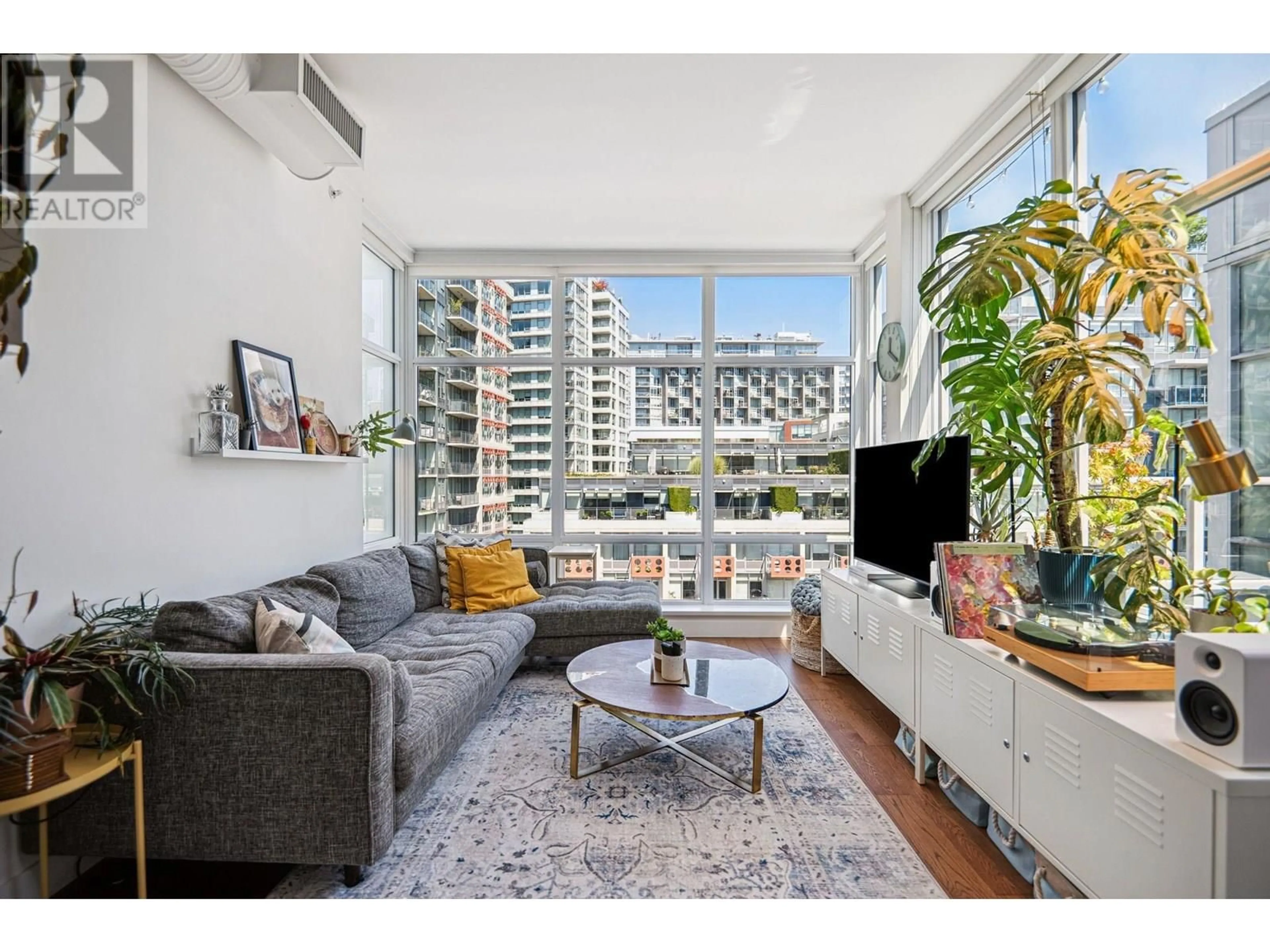 Living room with furniture, unknown for 713 - 108 1ST AVENUE, Vancouver British Columbia V5T0E4
