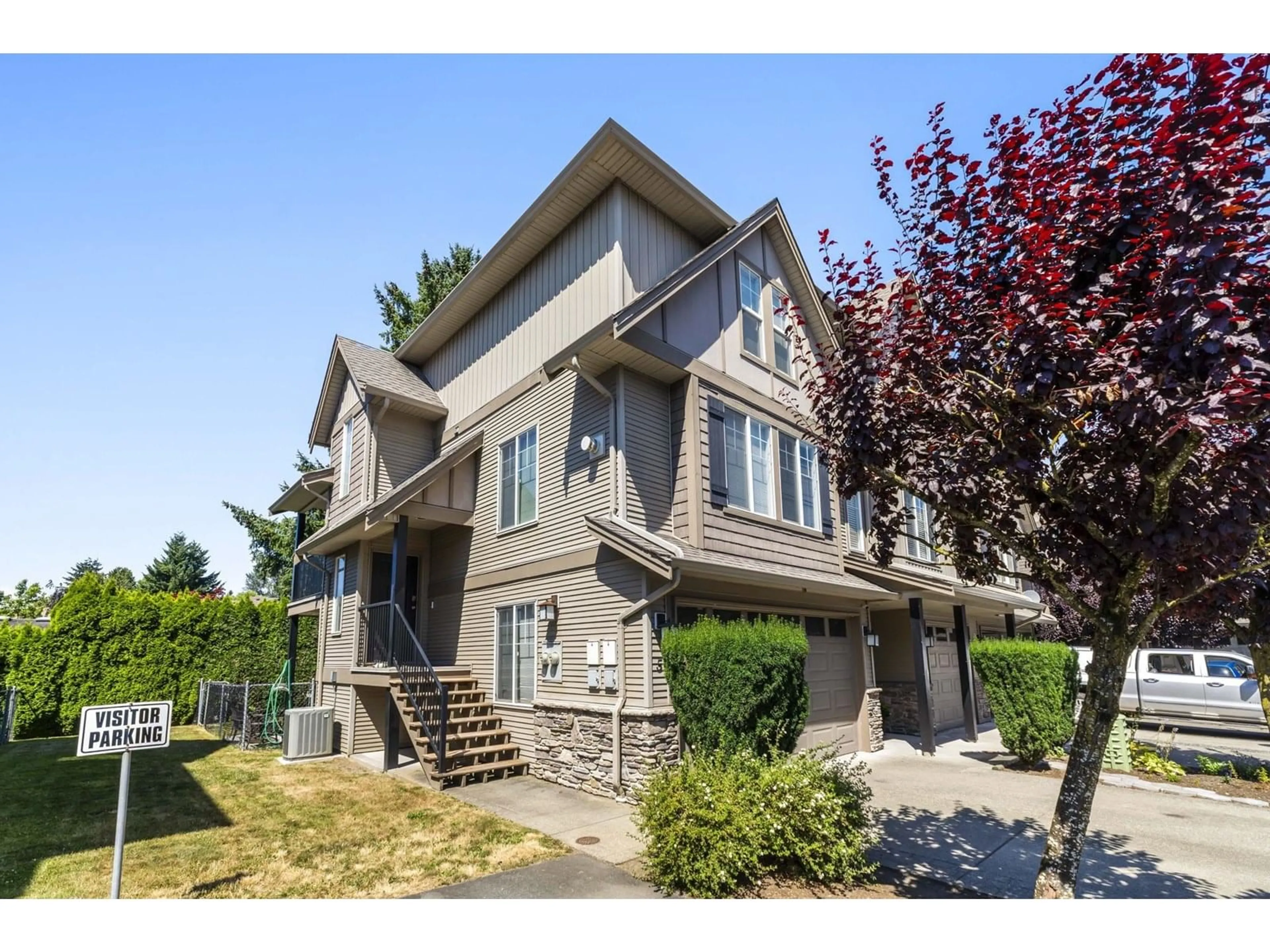 Home with vinyl exterior material, street for 5 - 46321 CESSNA DRIVE, Chilliwack British Columbia V2P1A7