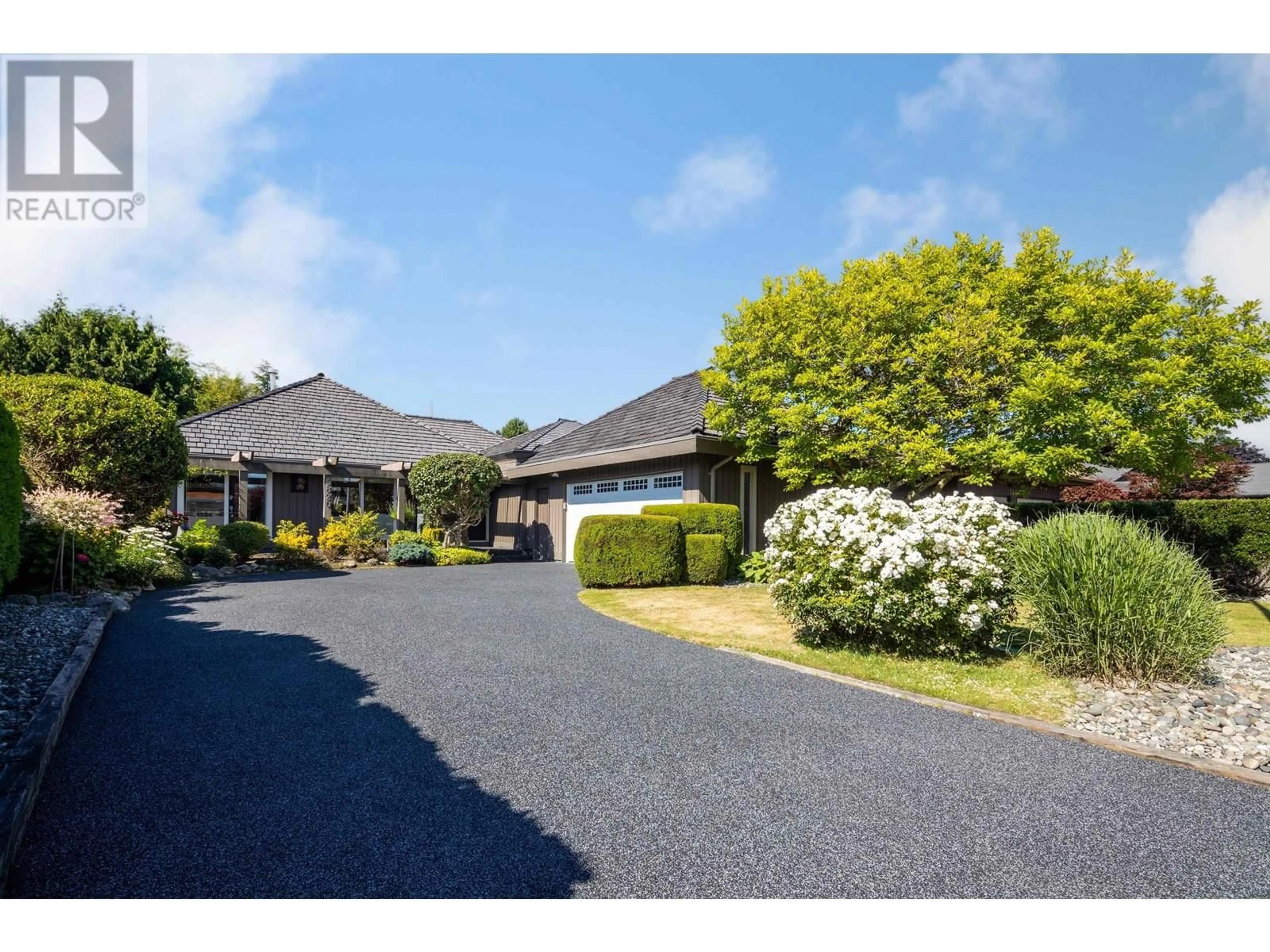 A pic from outside/outdoor area/front of a property/back of a property/a pic from drone, street for 5820 SANDPIPER COURT, Richmond British Columbia V7E3P7