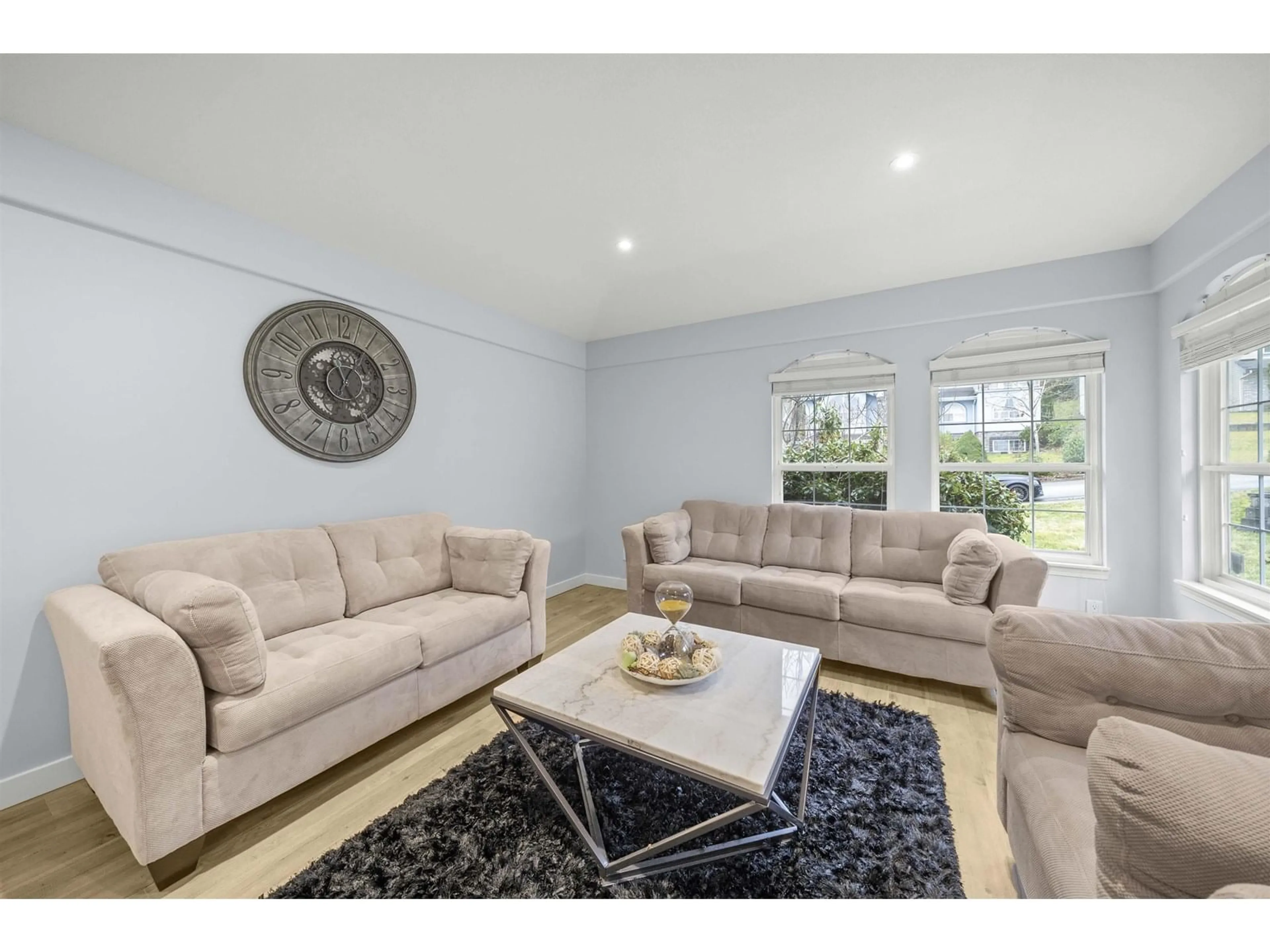 Living room with furniture, unknown for 5089 219A, Langley British Columbia V3A8P8