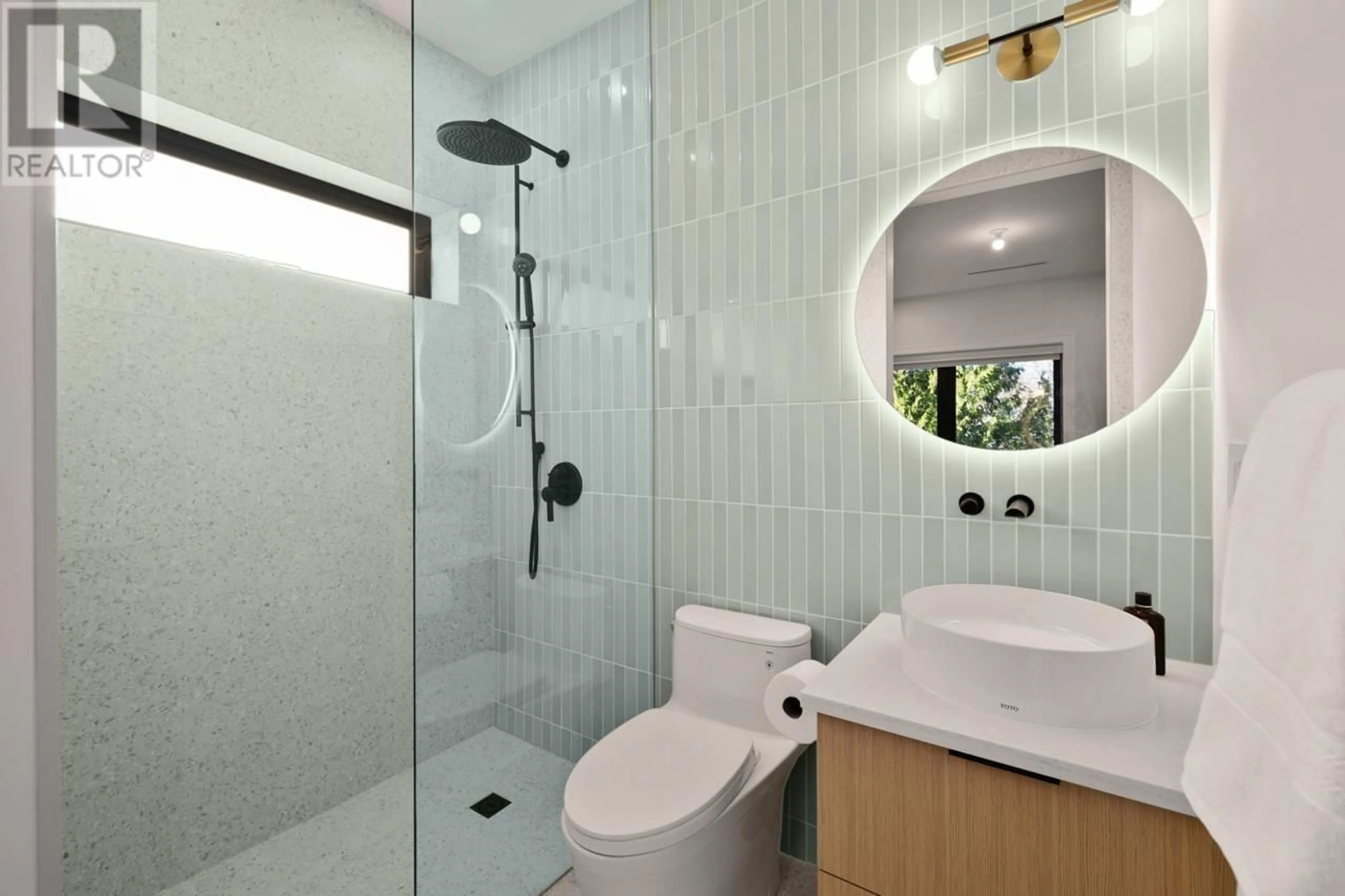 Standard bathroom, ceramic/tile floor for 6408 VINE STREET, Vancouver British Columbia V6M4B1