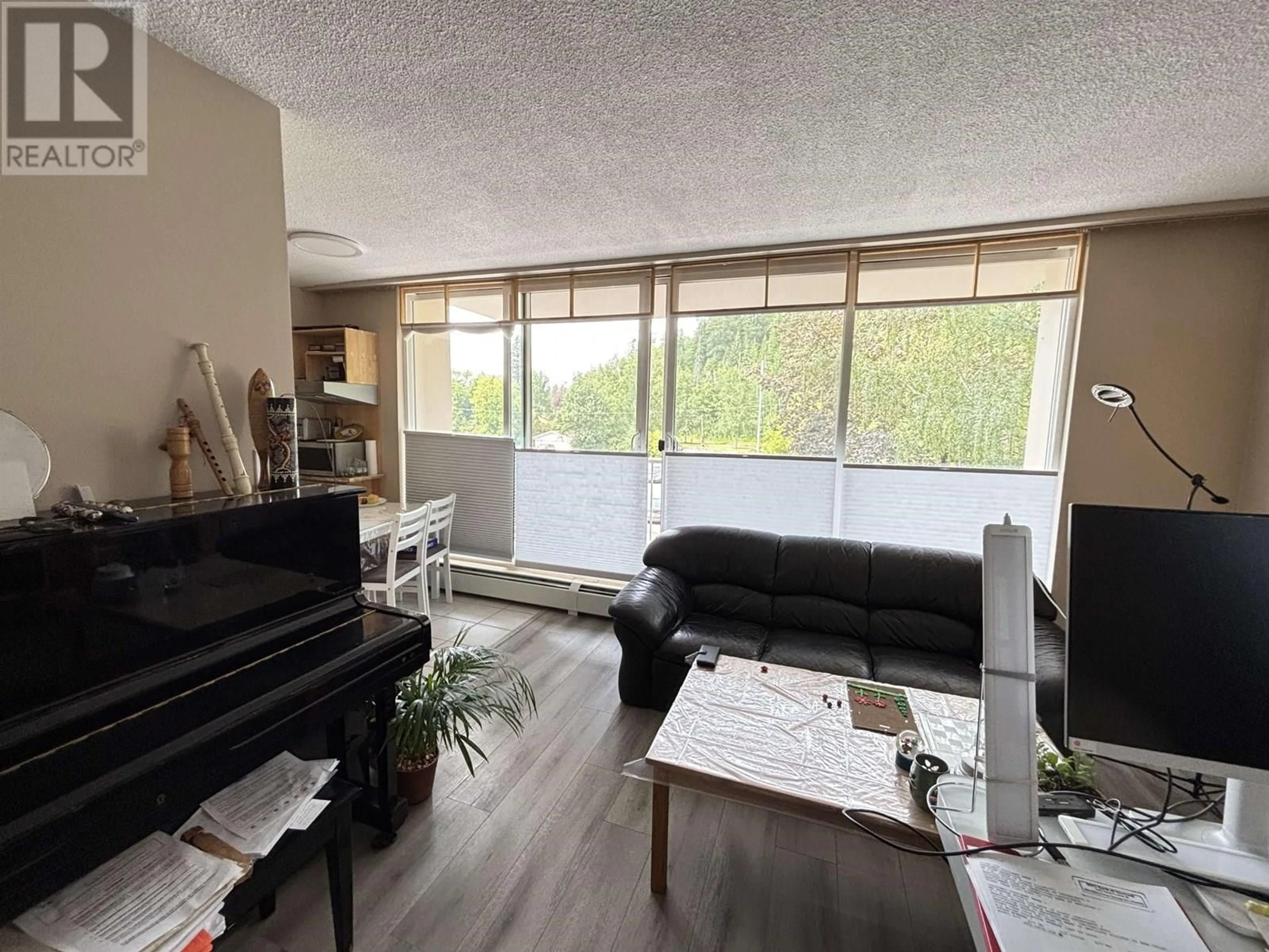 A pic of a room for 302 - 1501 QUEENSWAY, Prince George British Columbia V2L1L5