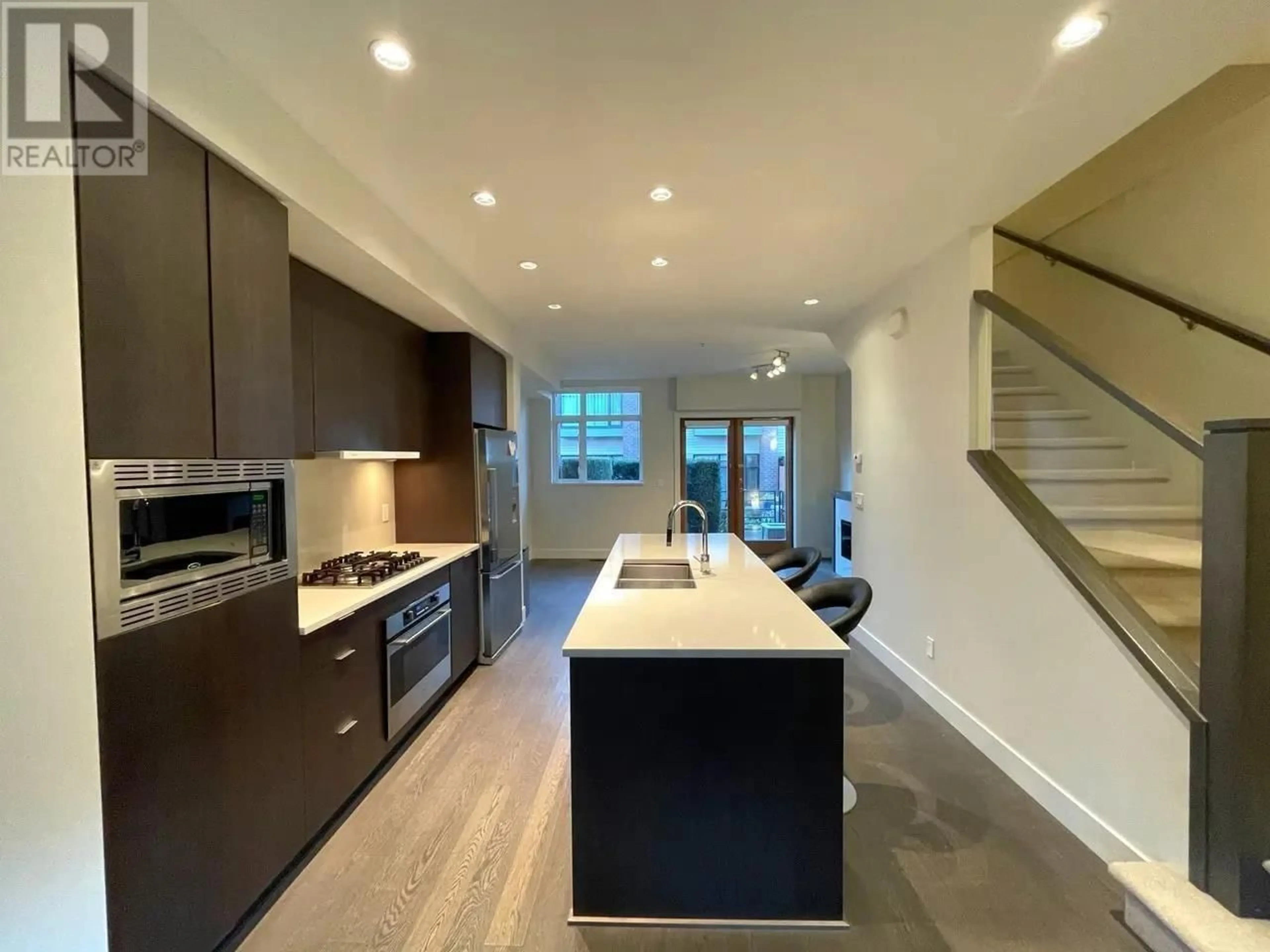 Open concept kitchen, unknown for 6180 OAK STREET, Vancouver British Columbia V6M2W2