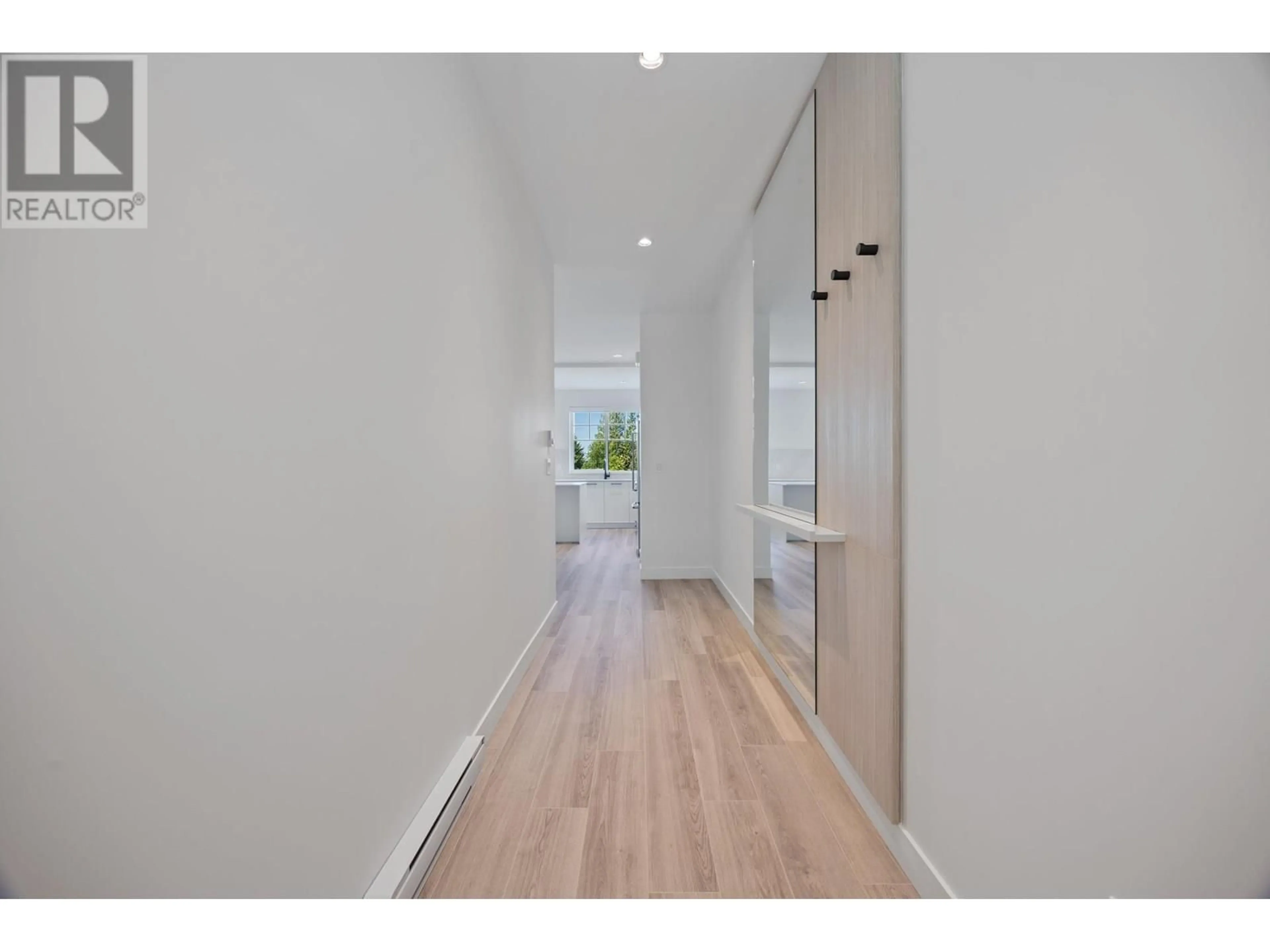 Indoor entryway for 103 - 3421 QUEENSTON AVENUE, Coquitlam British Columbia V3E0V9
