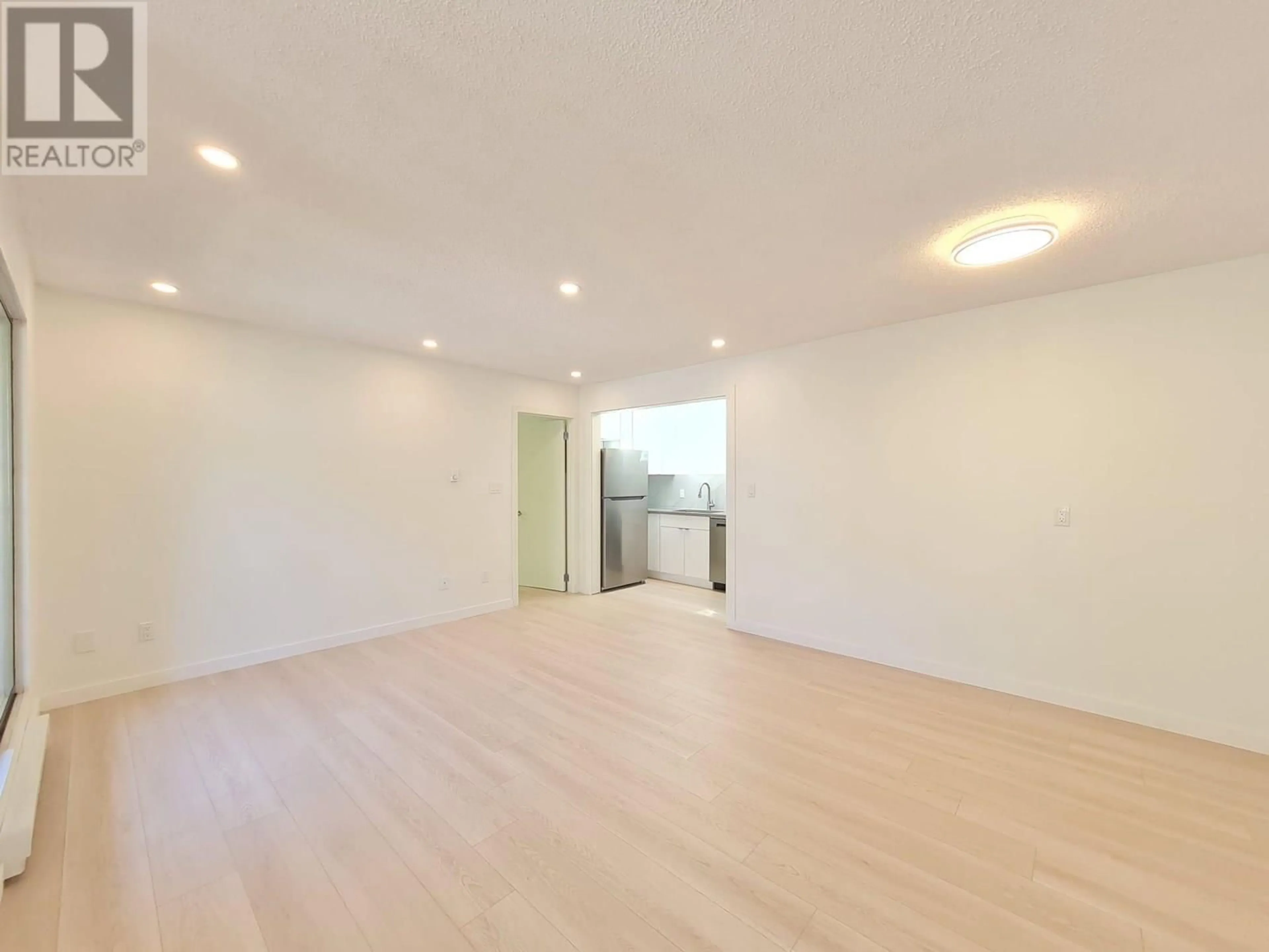 A pic of a room for 301 - 8645 OSLER STREET, Vancouver British Columbia V6P4E6