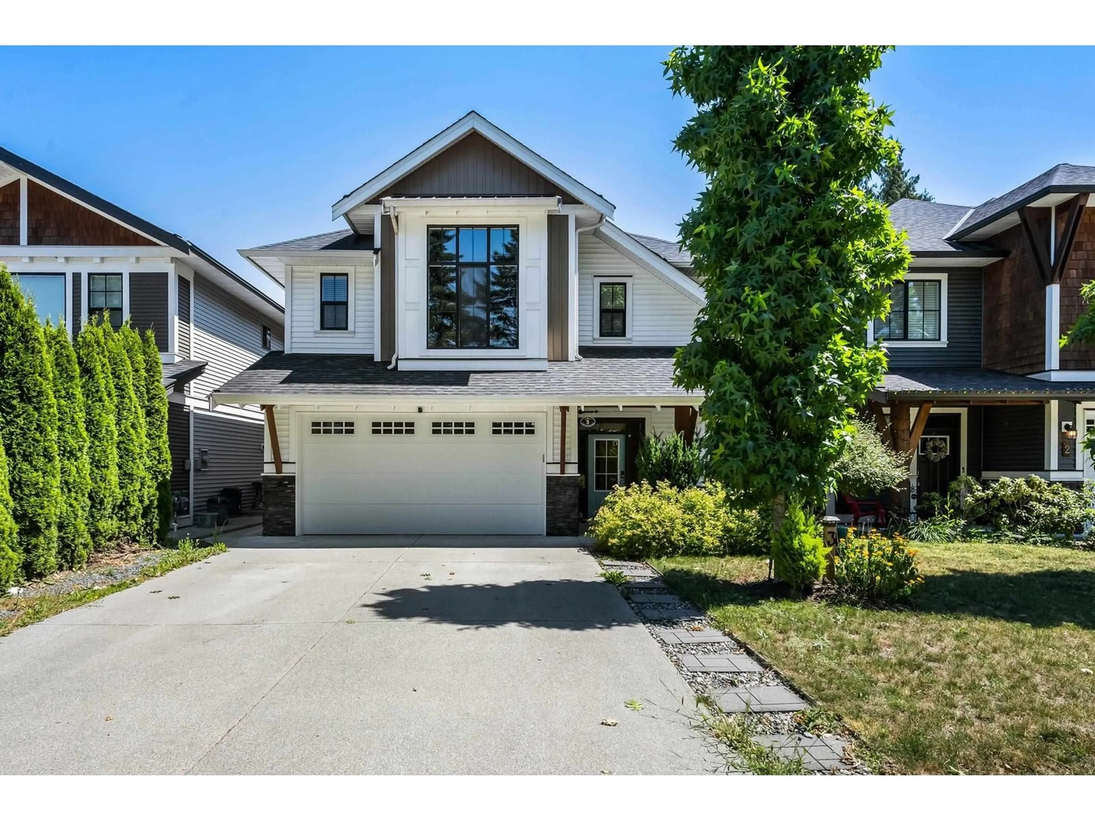 Home with vinyl exterior material, street for 3 - 10082 WILLIAMS ROAD, Chilliwack British Columbia V2P5H2