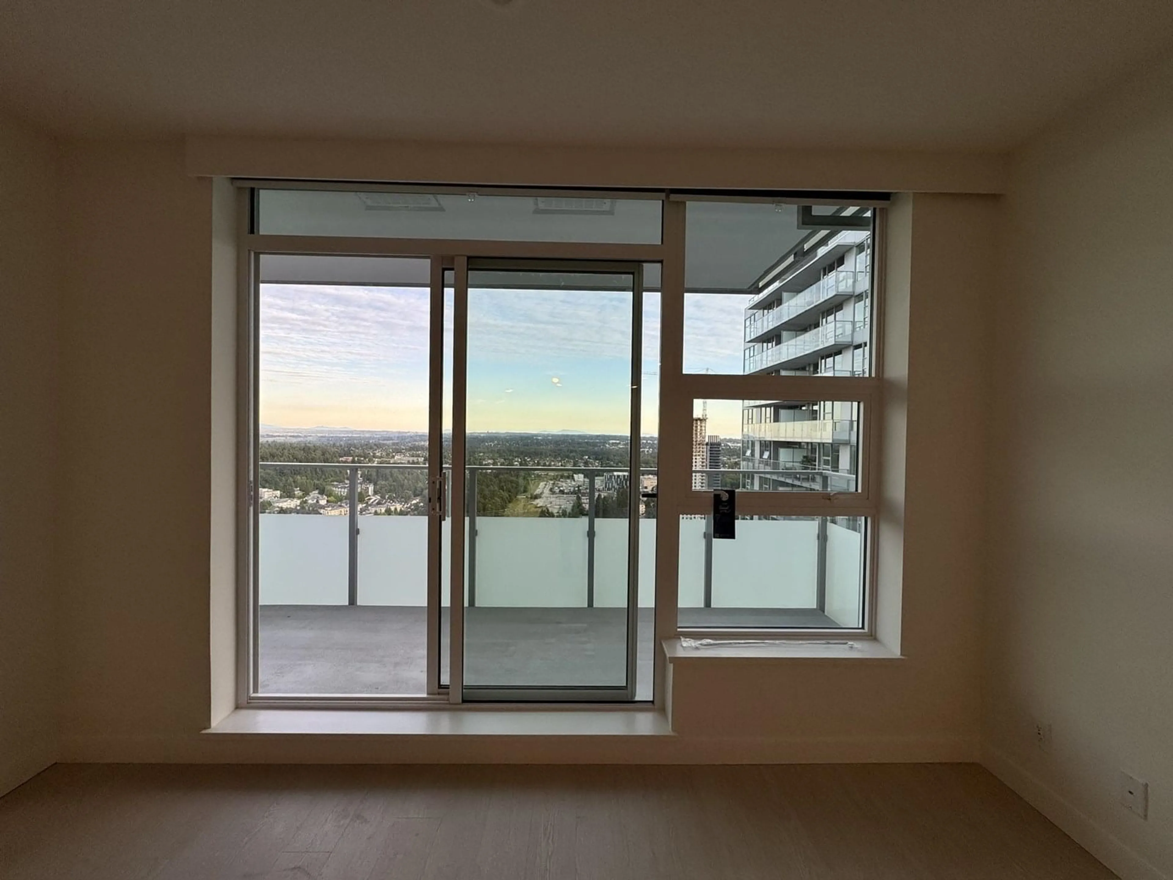 A pic of a room for 3403 - 13778 100, Surrey British Columbia V3T0V3