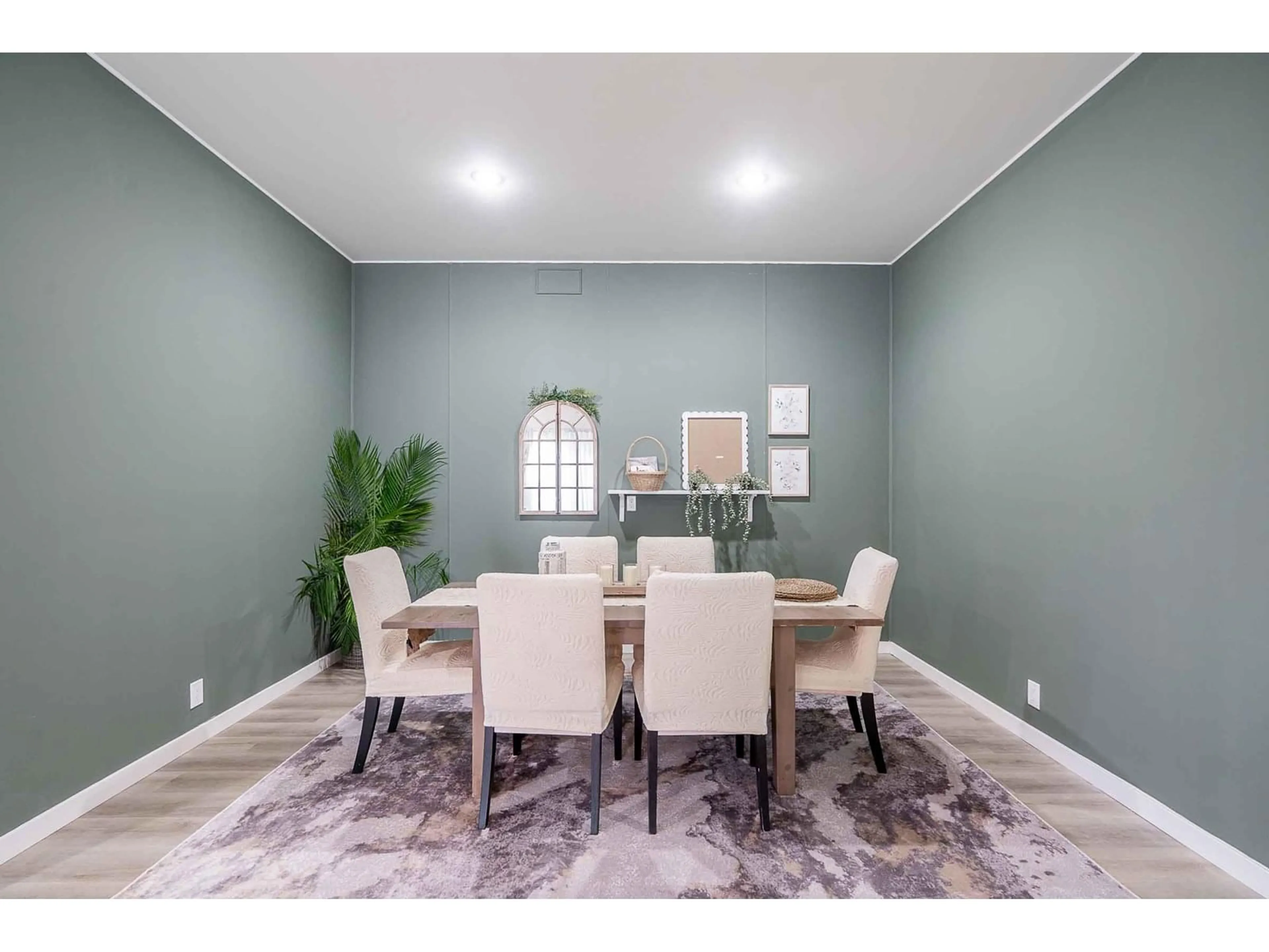 Dining room, unknown for 2218 240, Langley British Columbia V2Z3A4