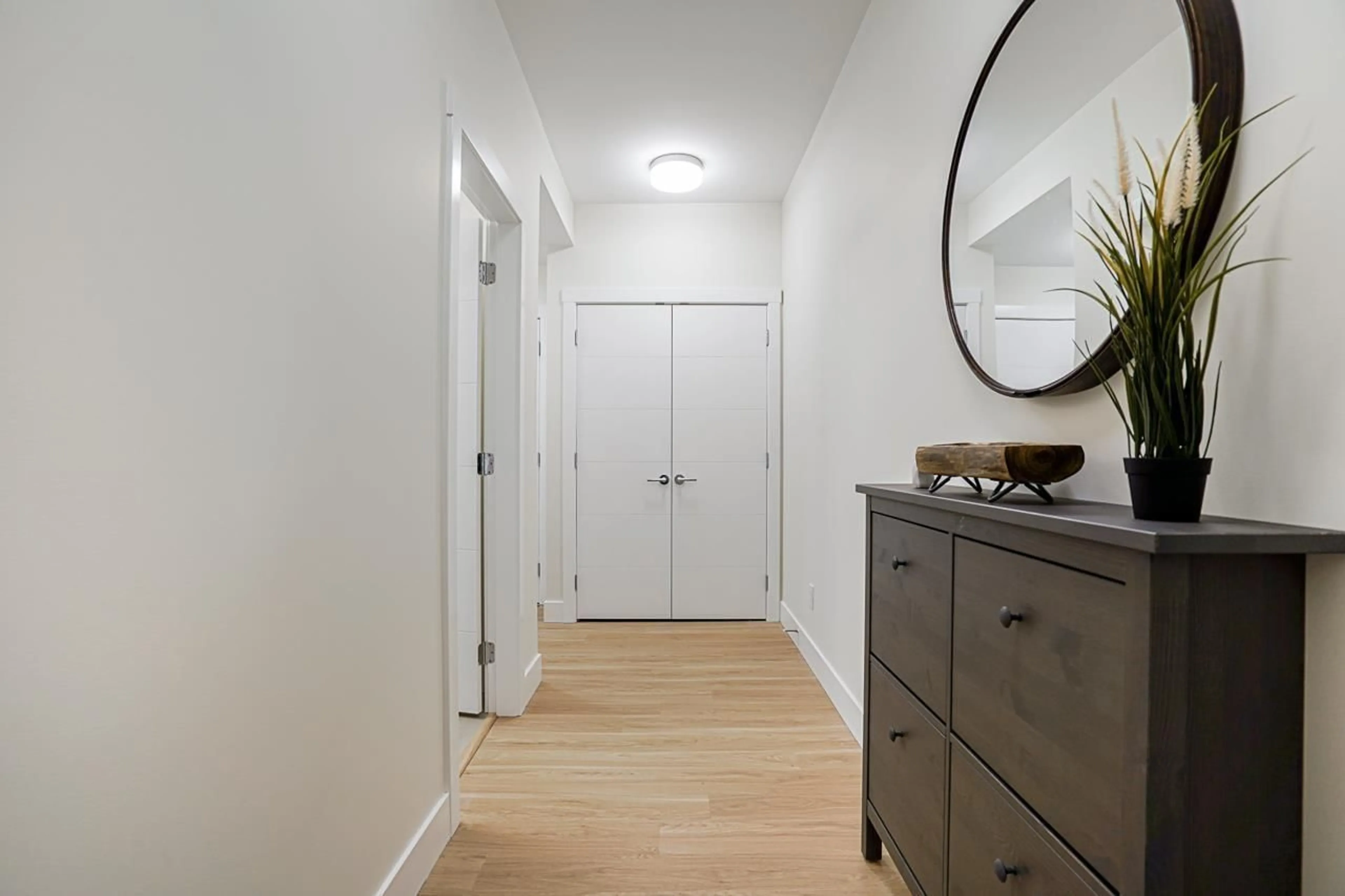 Indoor entryway for 415 - 6960 NICHOLSON, Delta British Columbia V4E0A9