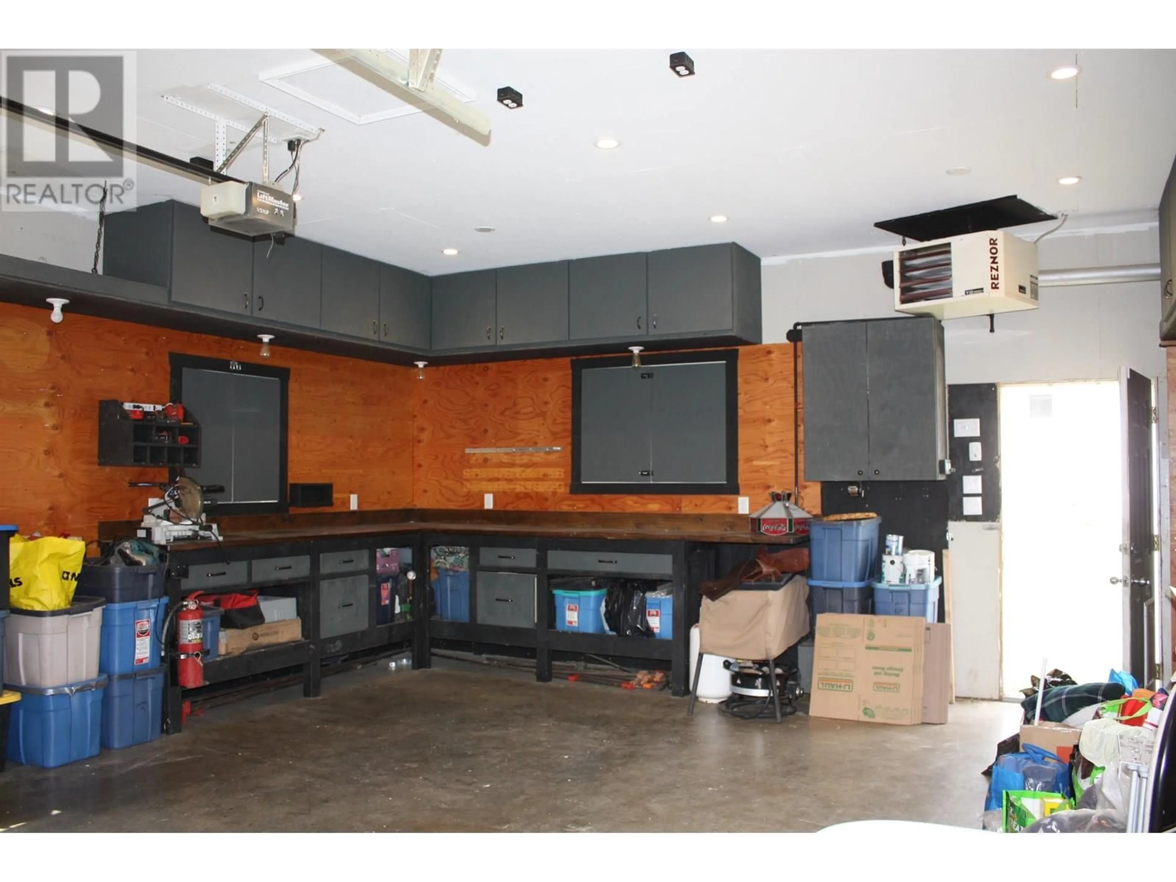 Indoor garage for 8811 78A STREET, Fort St. John British Columbia V1J3B3