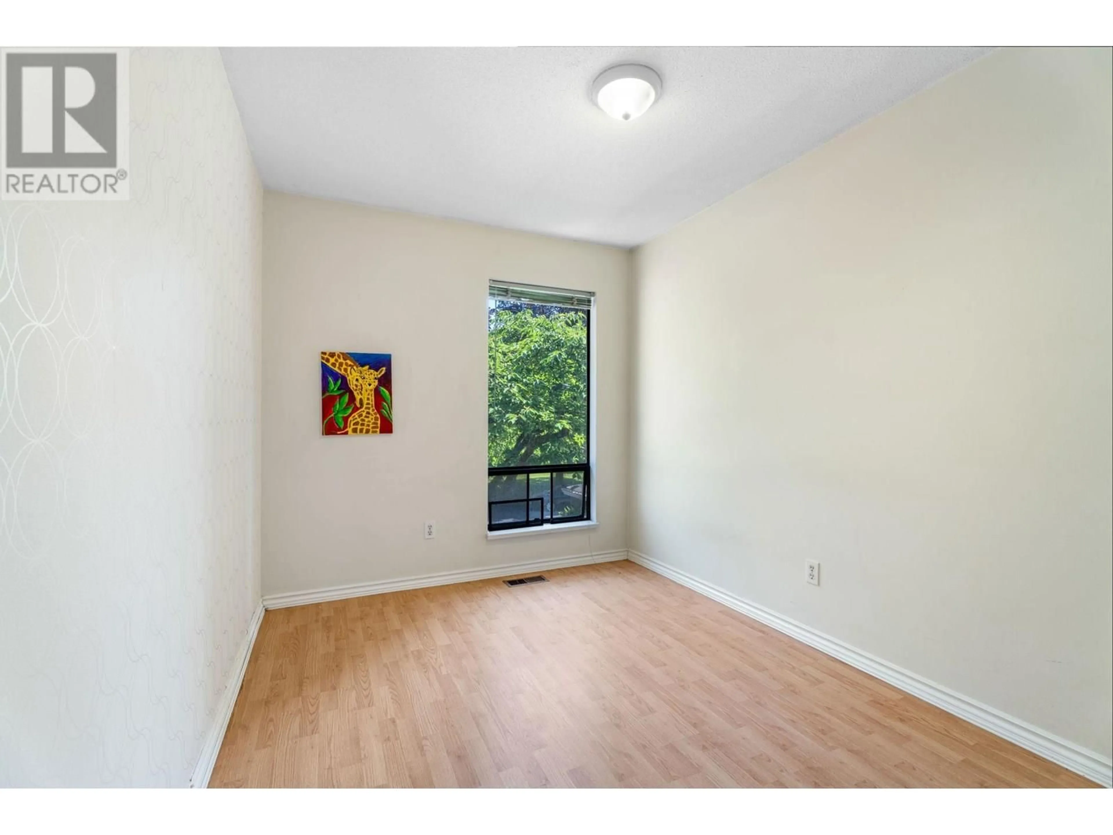 A pic of a room for 3 - 1140 EAGLERIDGE DRIVE, Coquitlam British Columbia V3E1C2