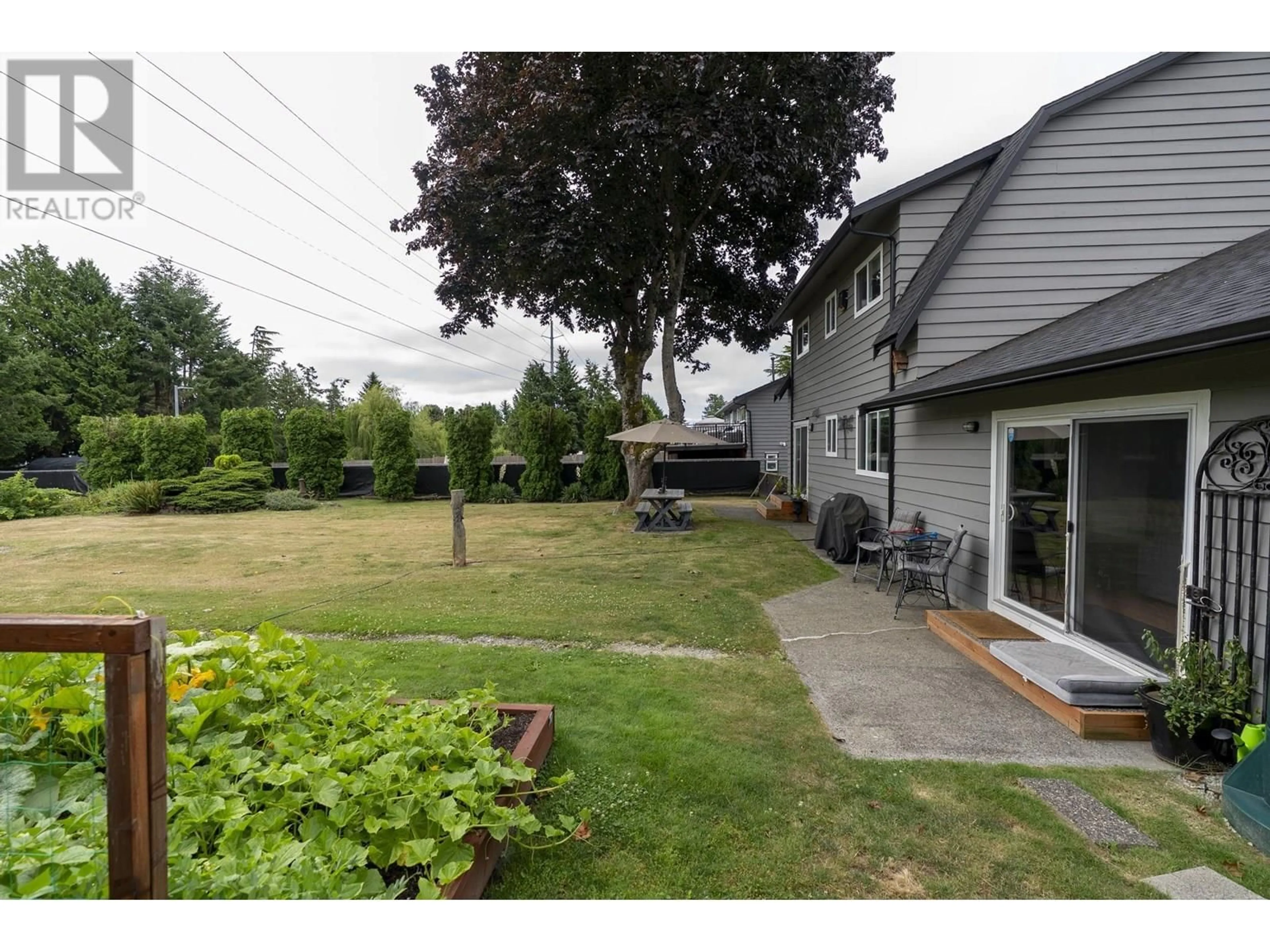 Patio, street for 1380 53A STREET, Delta British Columbia V4M3E6