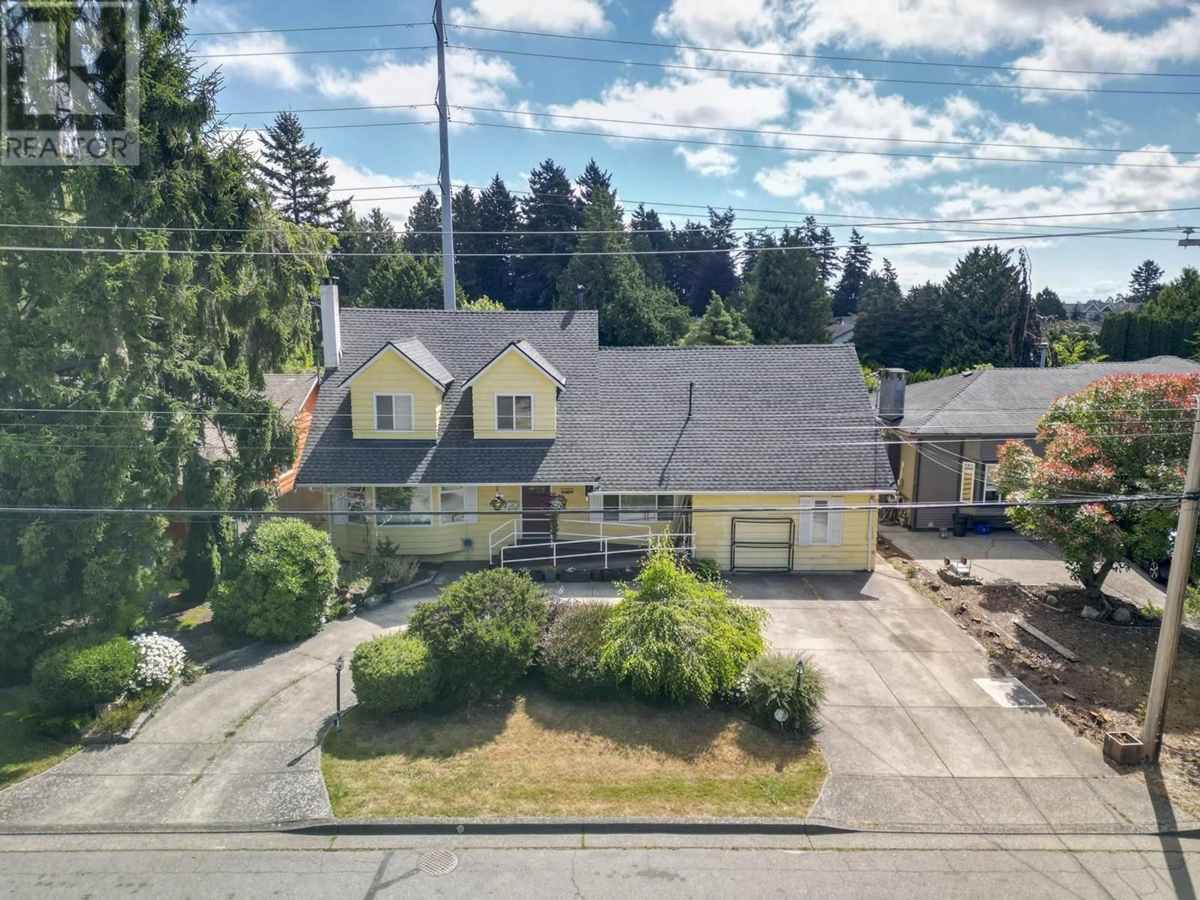 A pic from outside/outdoor area/front of a property/back of a property/a pic from drone, street for 1404 53A STREET, Delta British Columbia V4M3E6