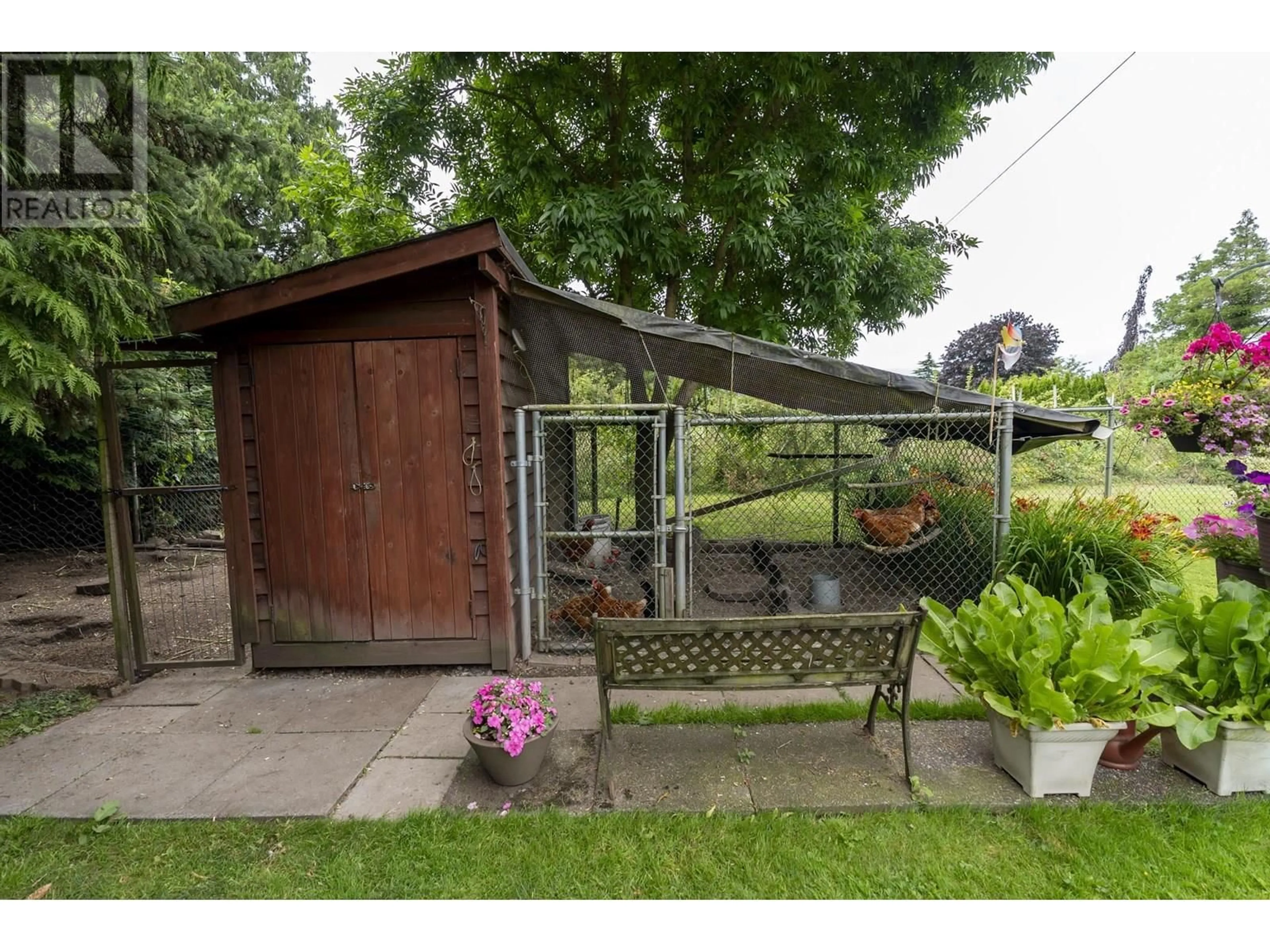 Shed for 1414 53A STREET, Delta British Columbia V4M3E6
