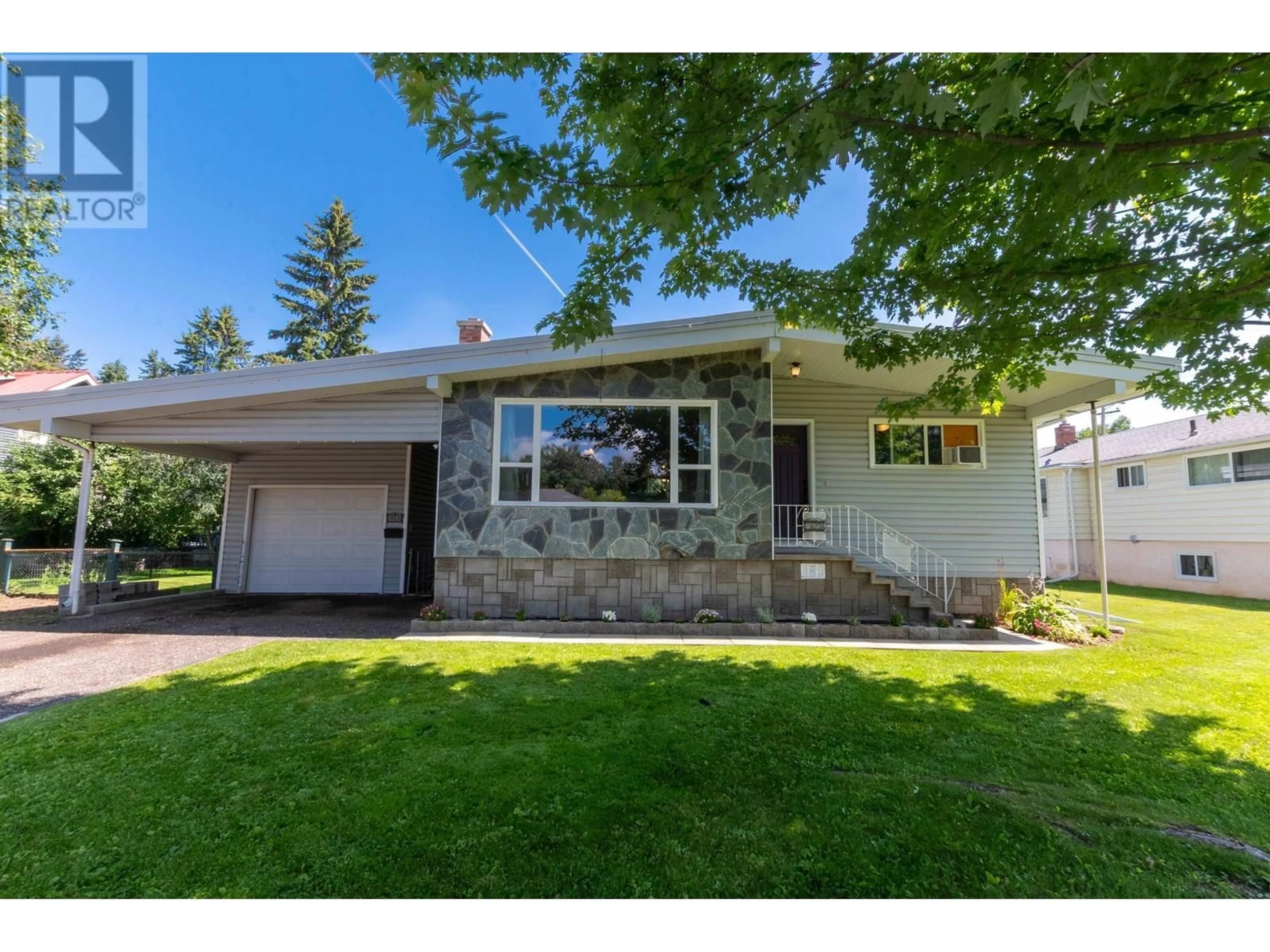 Home with vinyl exterior material, street for 1678 KENWOOD STREET, Prince George British Columbia V2L1S2