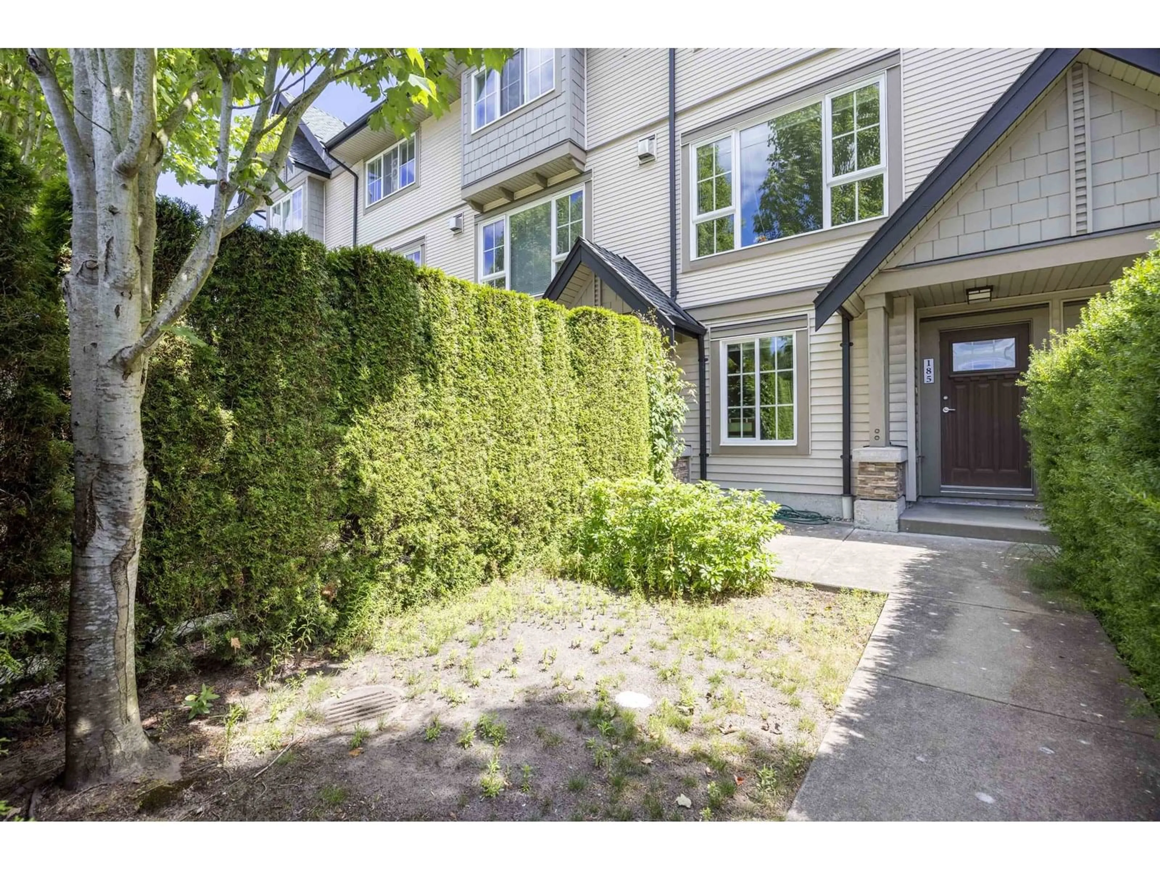 Patio, street for 185 - 2501 161A, Surrey British Columbia V3Z7Y6