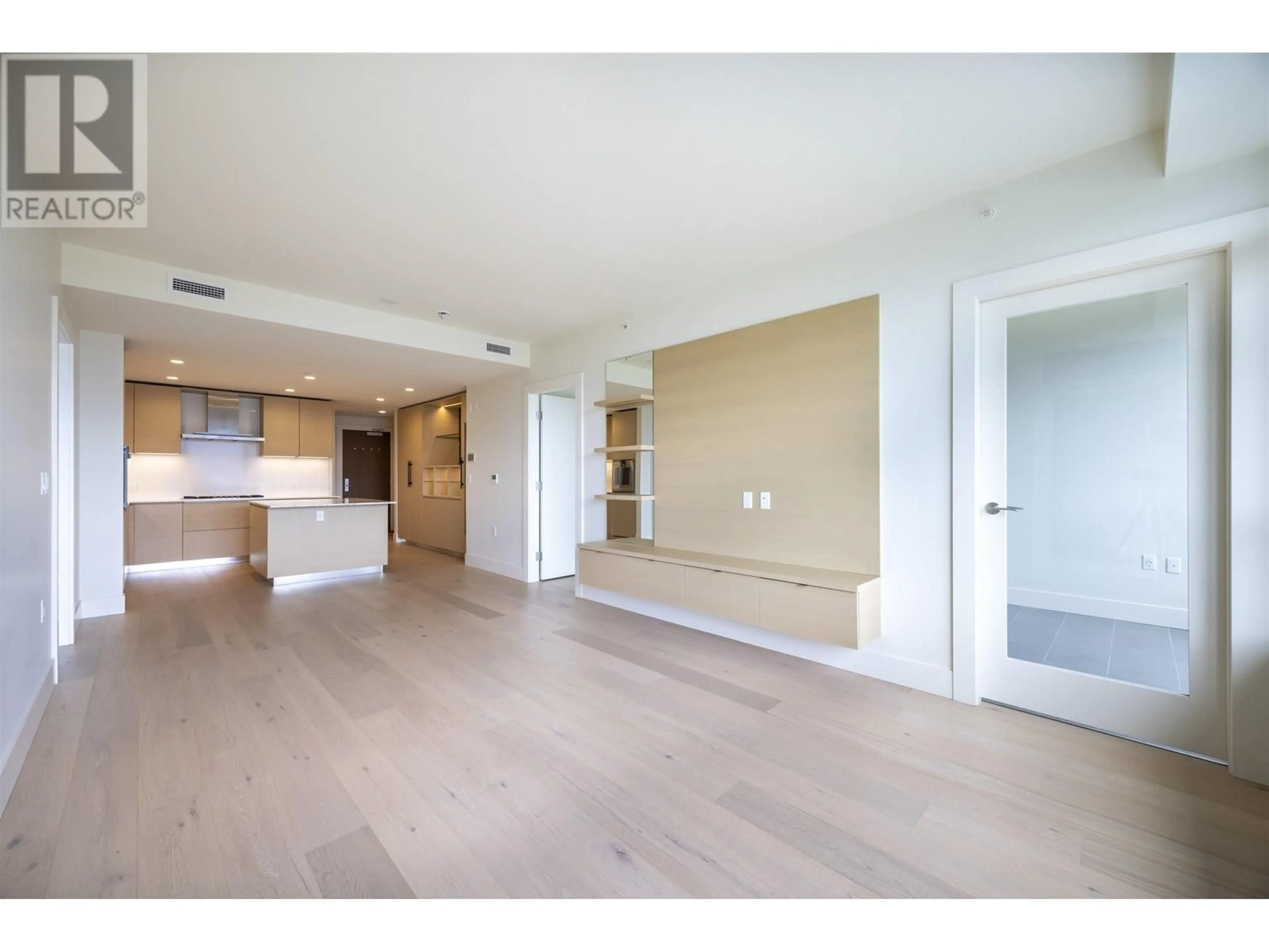 Unknown for 305 - 3639 16TH AVENUE, Vancouver British Columbia V6R3C3