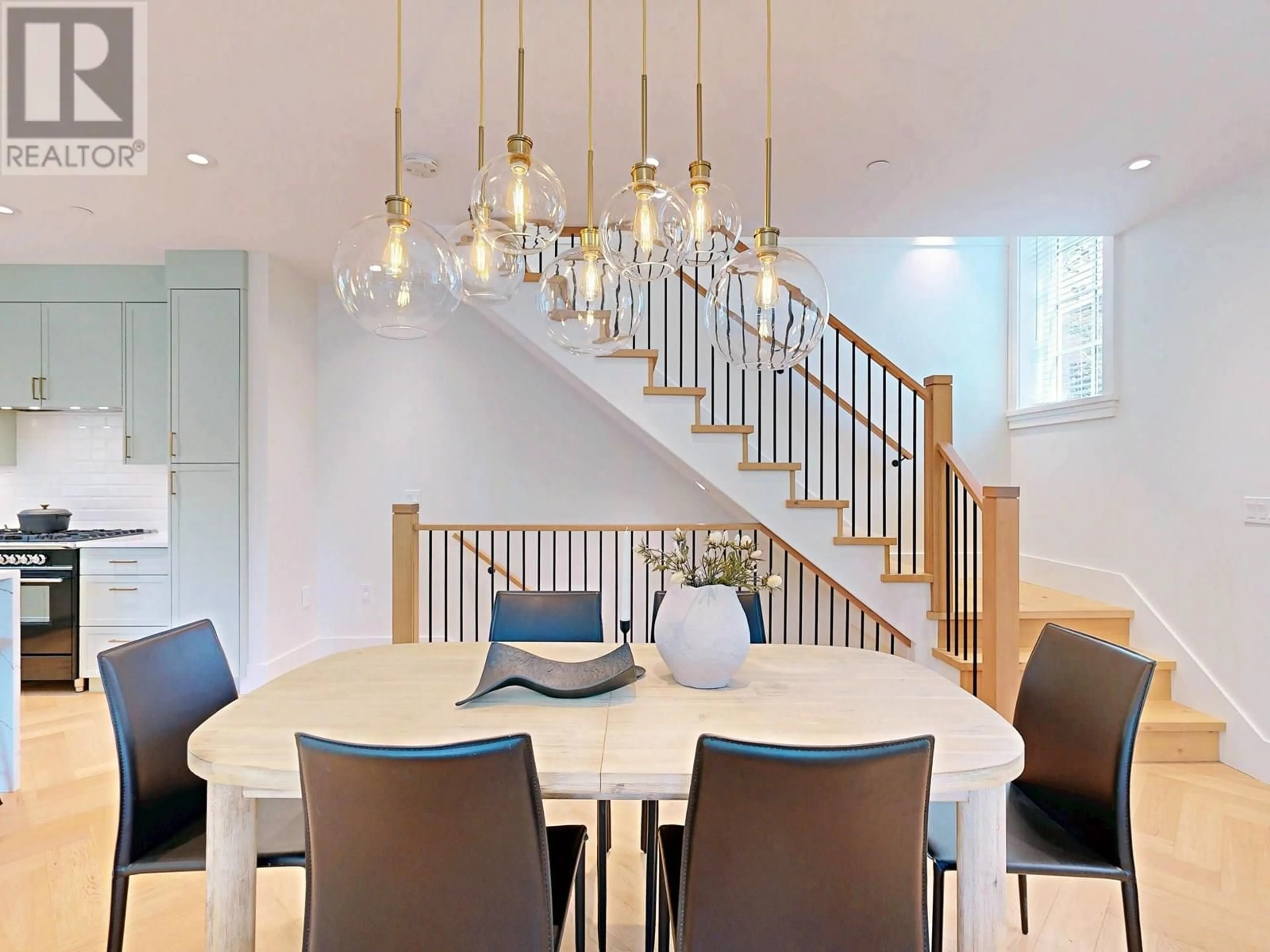 Dining room, unknown for 287 18TH AVENUE, Vancouver British Columbia V5V1E5
