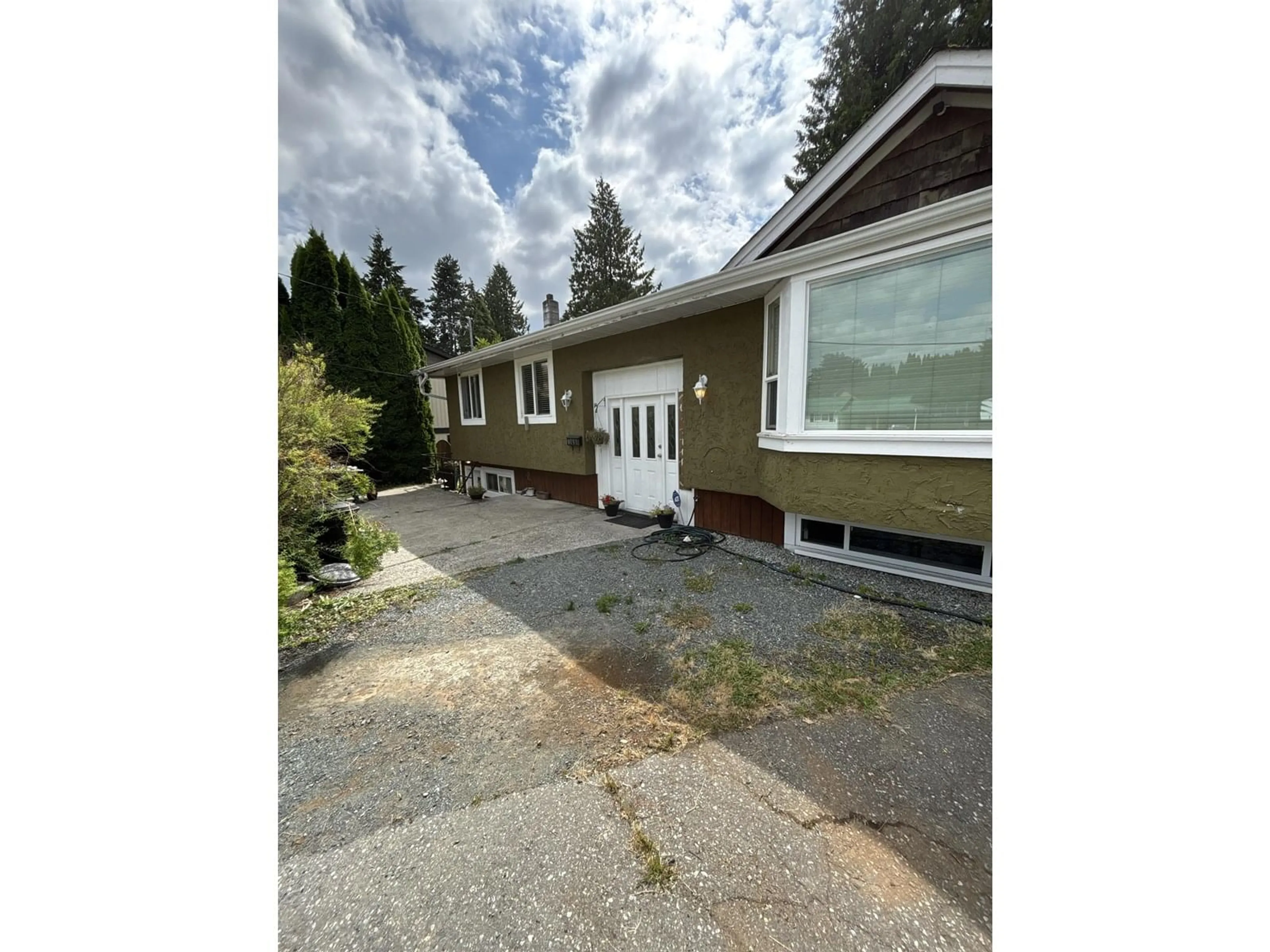 Unknown for 8141 WAXBERRY, Mission British Columbia V2V5C3