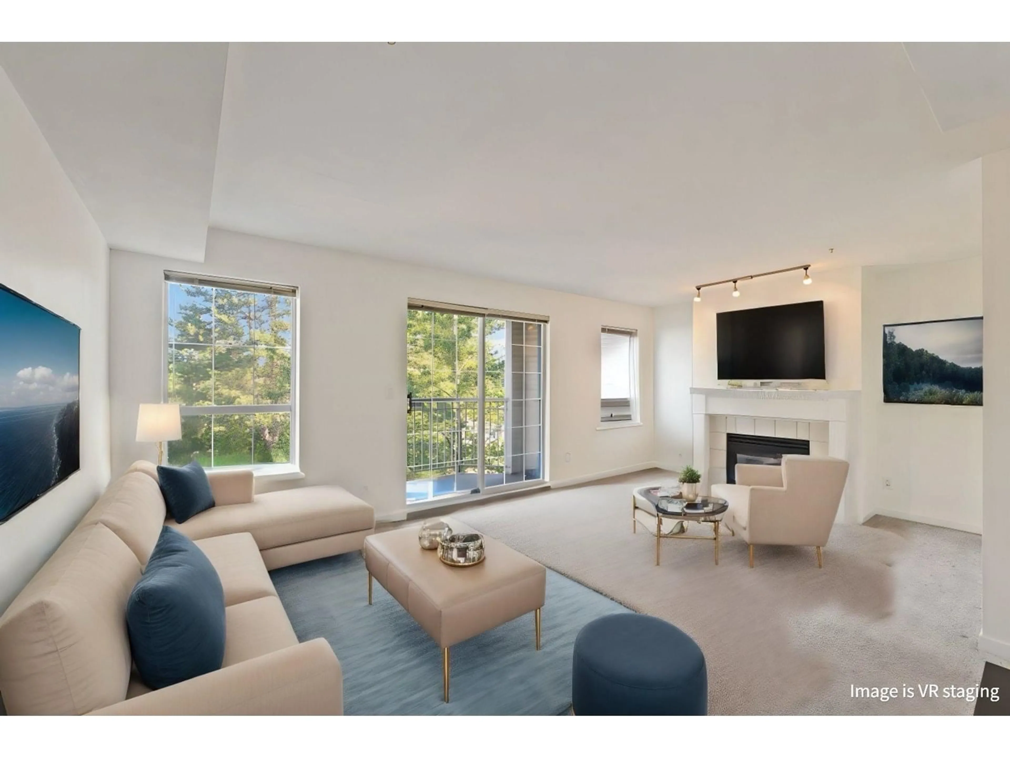 Living room with furniture, unknown for 304 - 15258 105, Surrey British Columbia V3R0W8