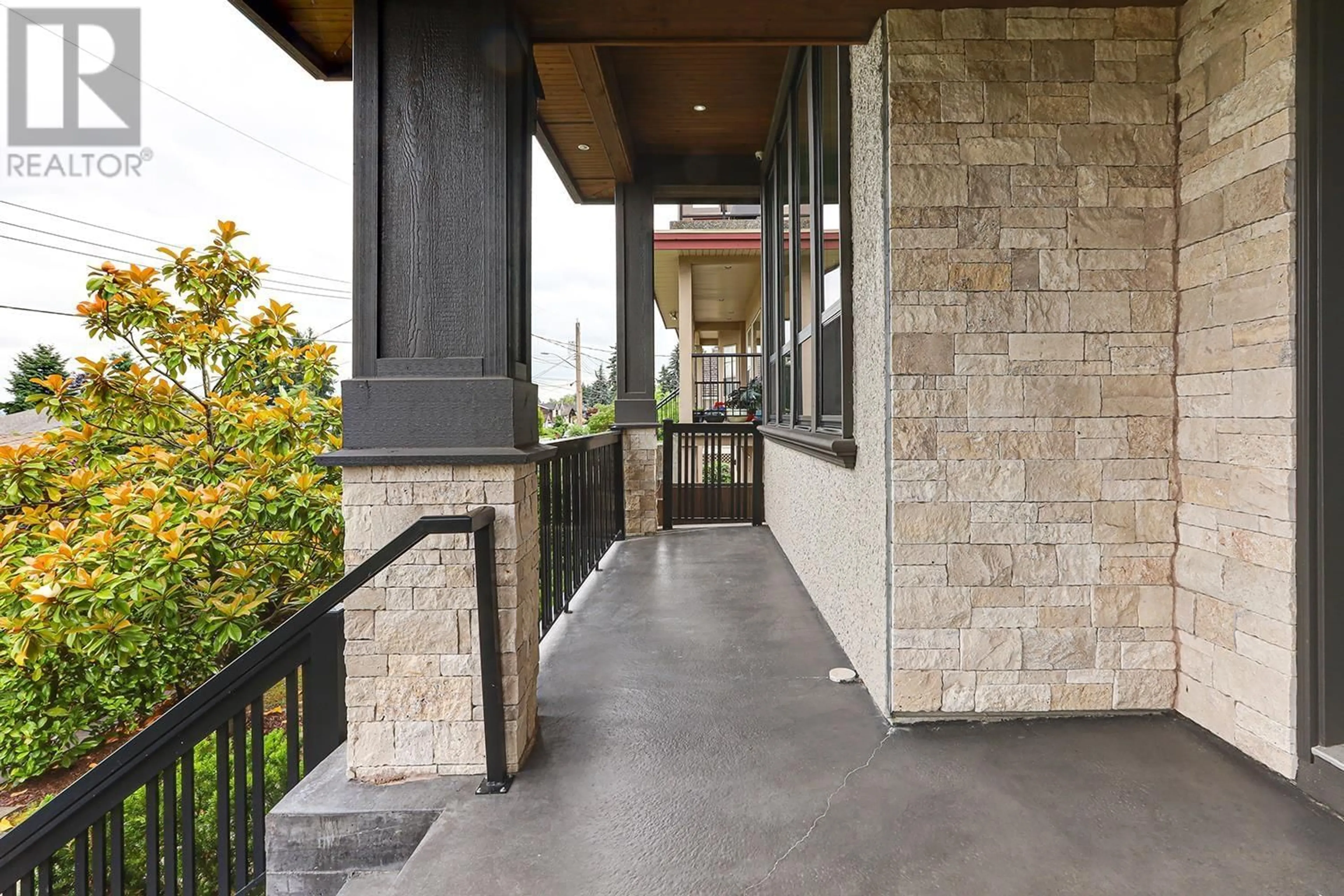 Patio, street for 533 AMESS STREET, New Westminster British Columbia V3L4A8