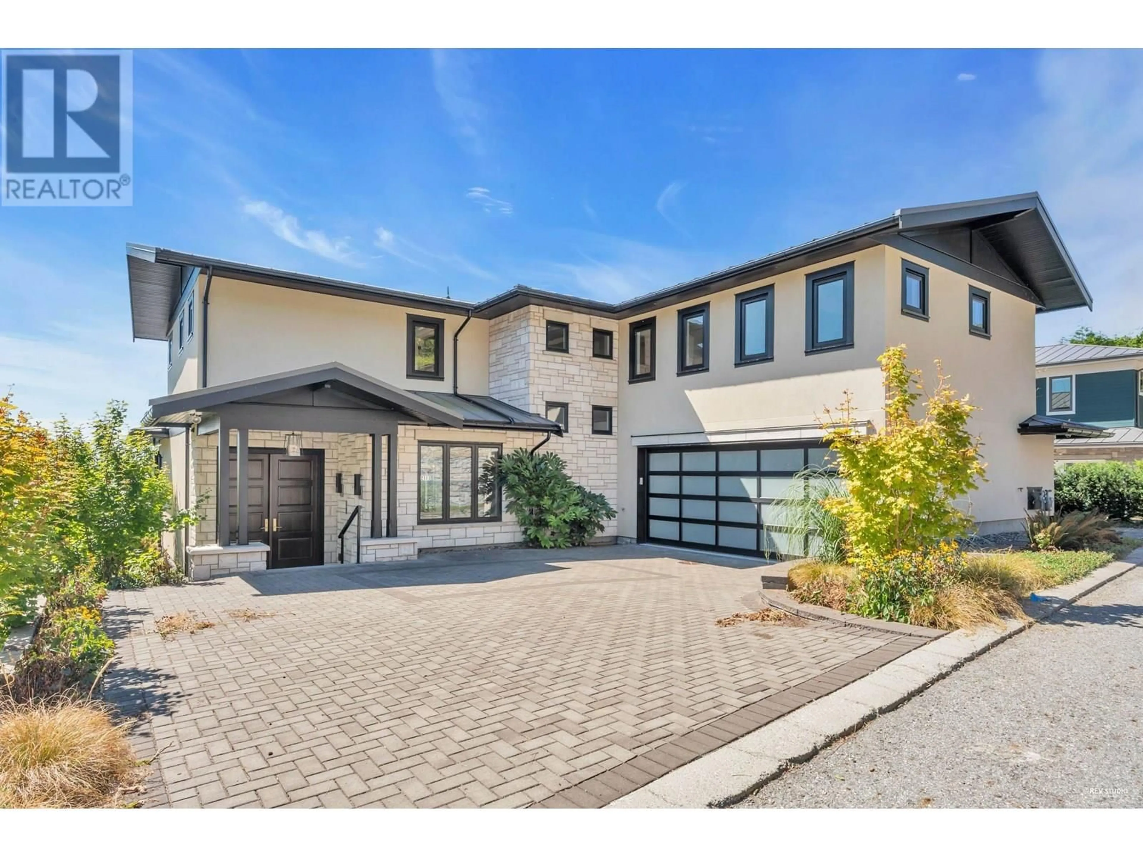 Home with brick exterior material, street for 2111 UNION COURT, West Vancouver British Columbia V7S0B1