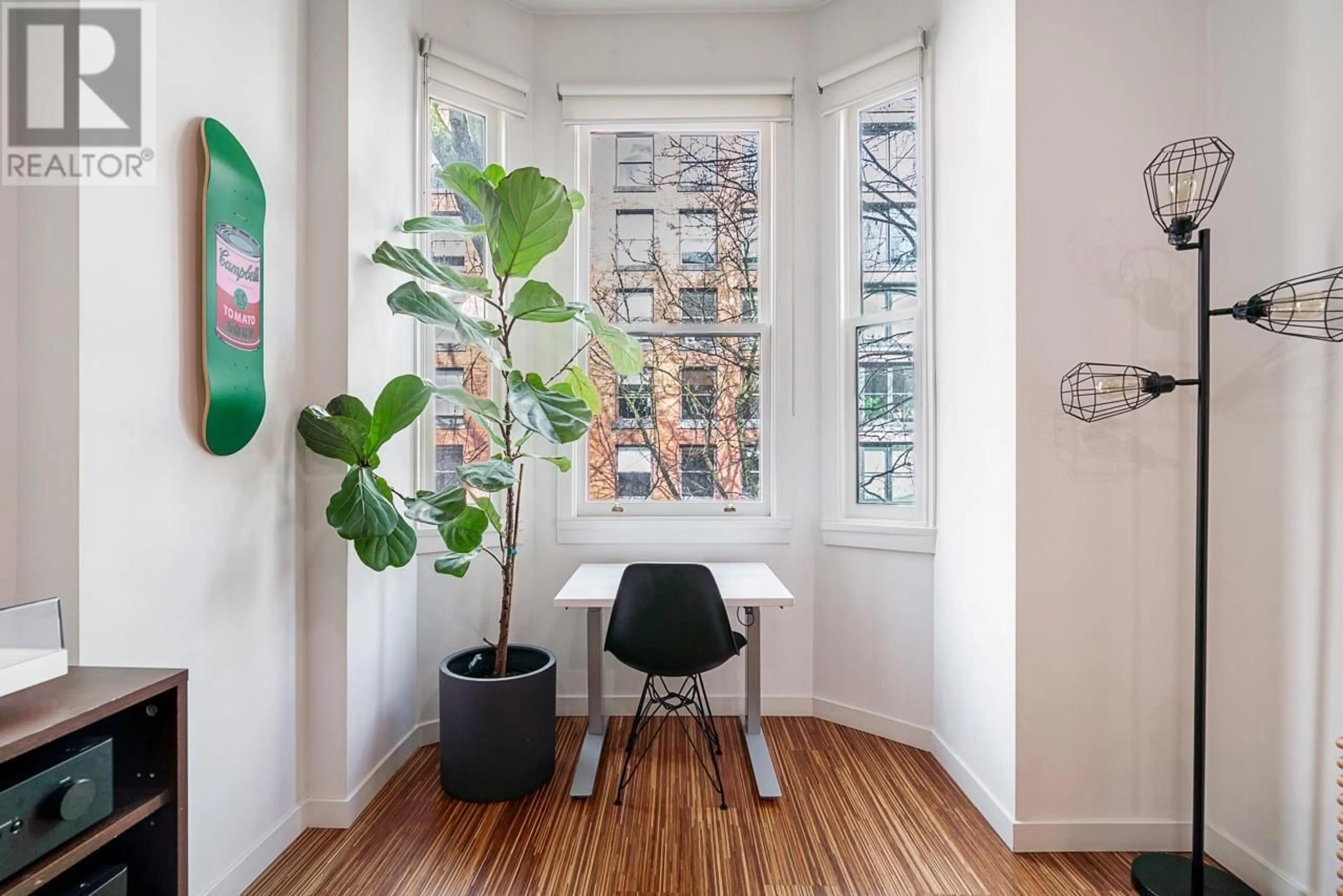 Indoor entryway for 211 - 36 WATER STREET, Vancouver British Columbia V6B0B7