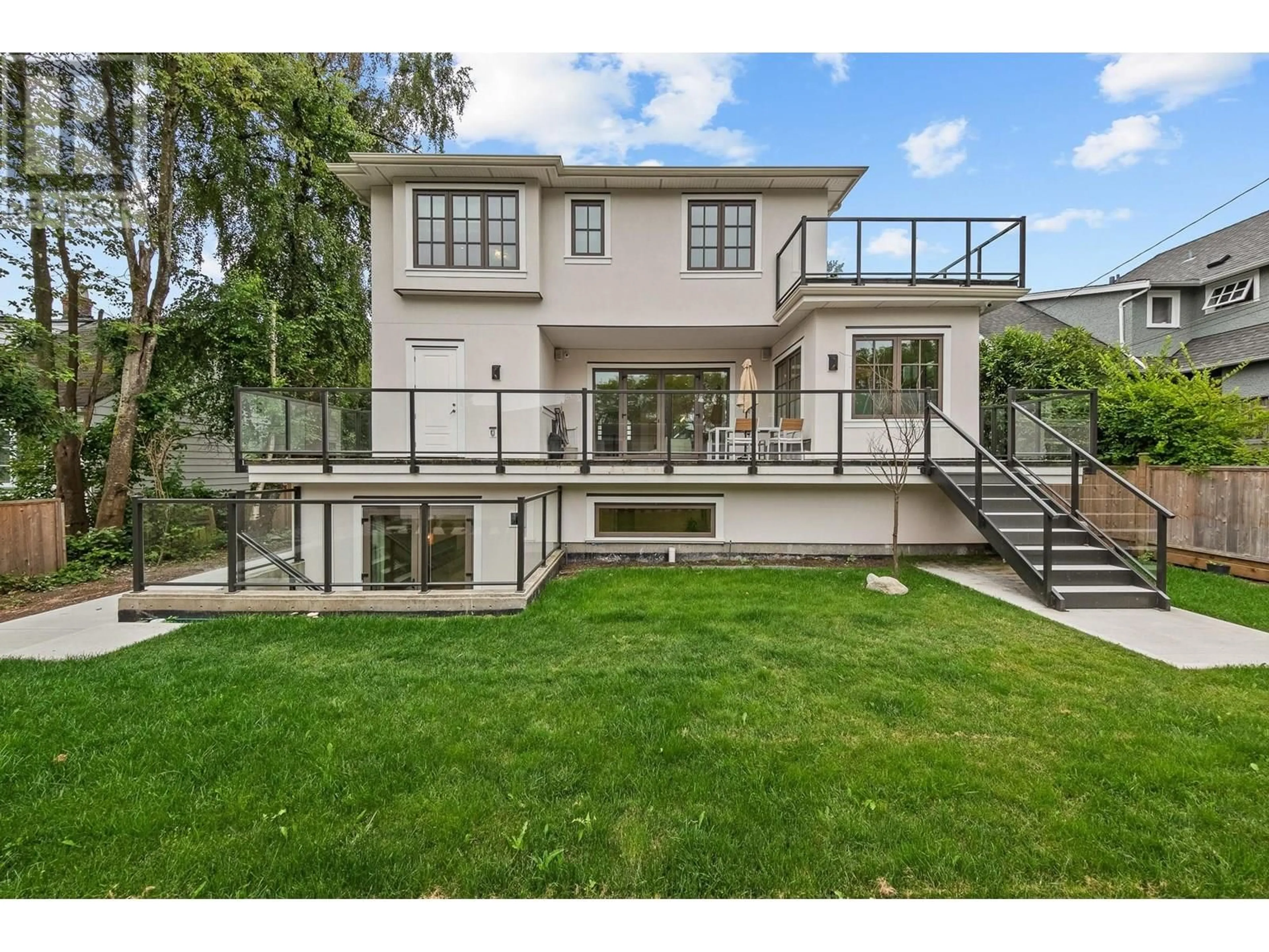 Unknown for 3227 35TH AVENUE, Vancouver British Columbia V6N2M9