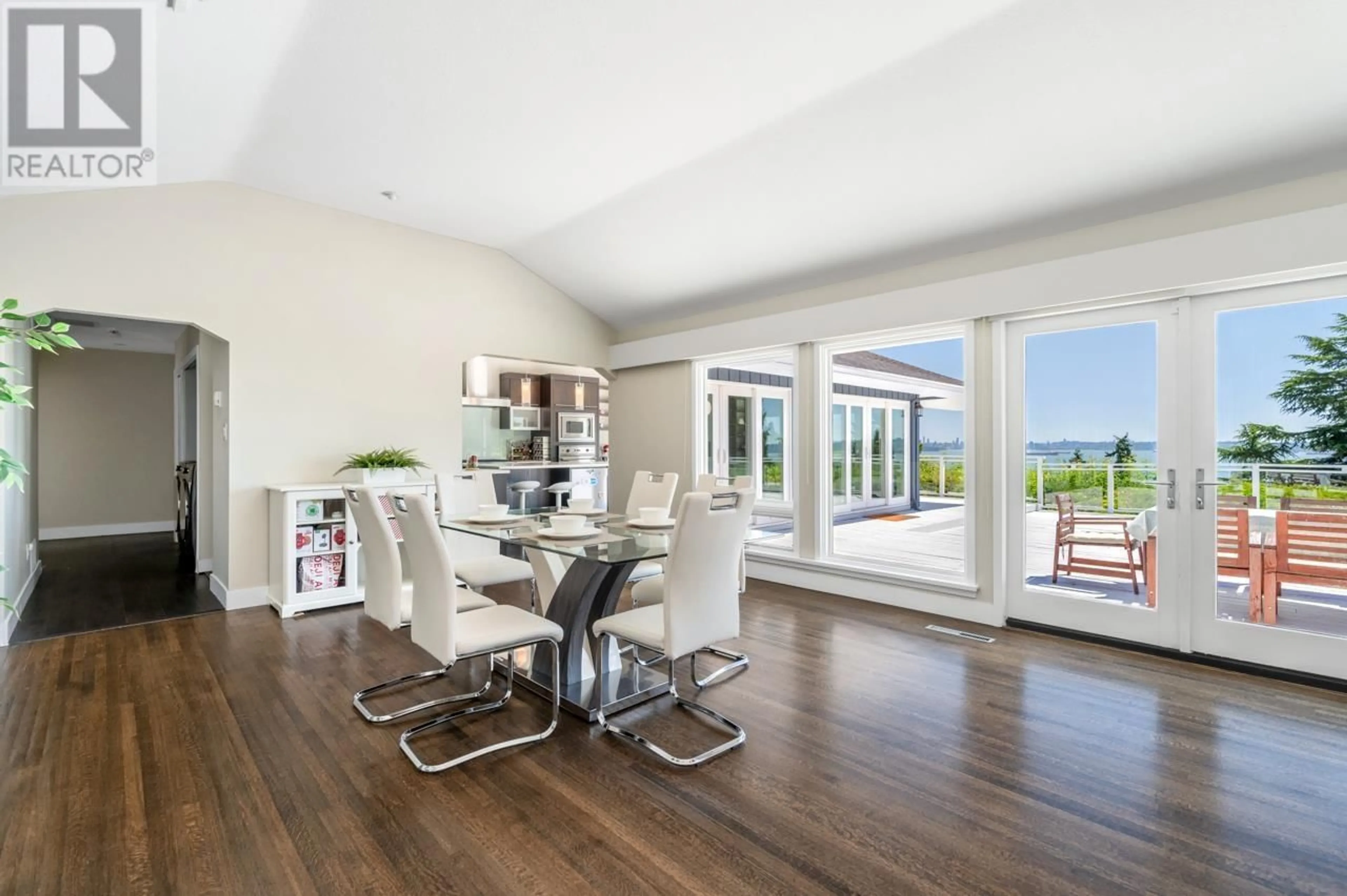 Dining room, unknown for 4111 BURKEHILL ROAD, West Vancouver British Columbia V7V3L9